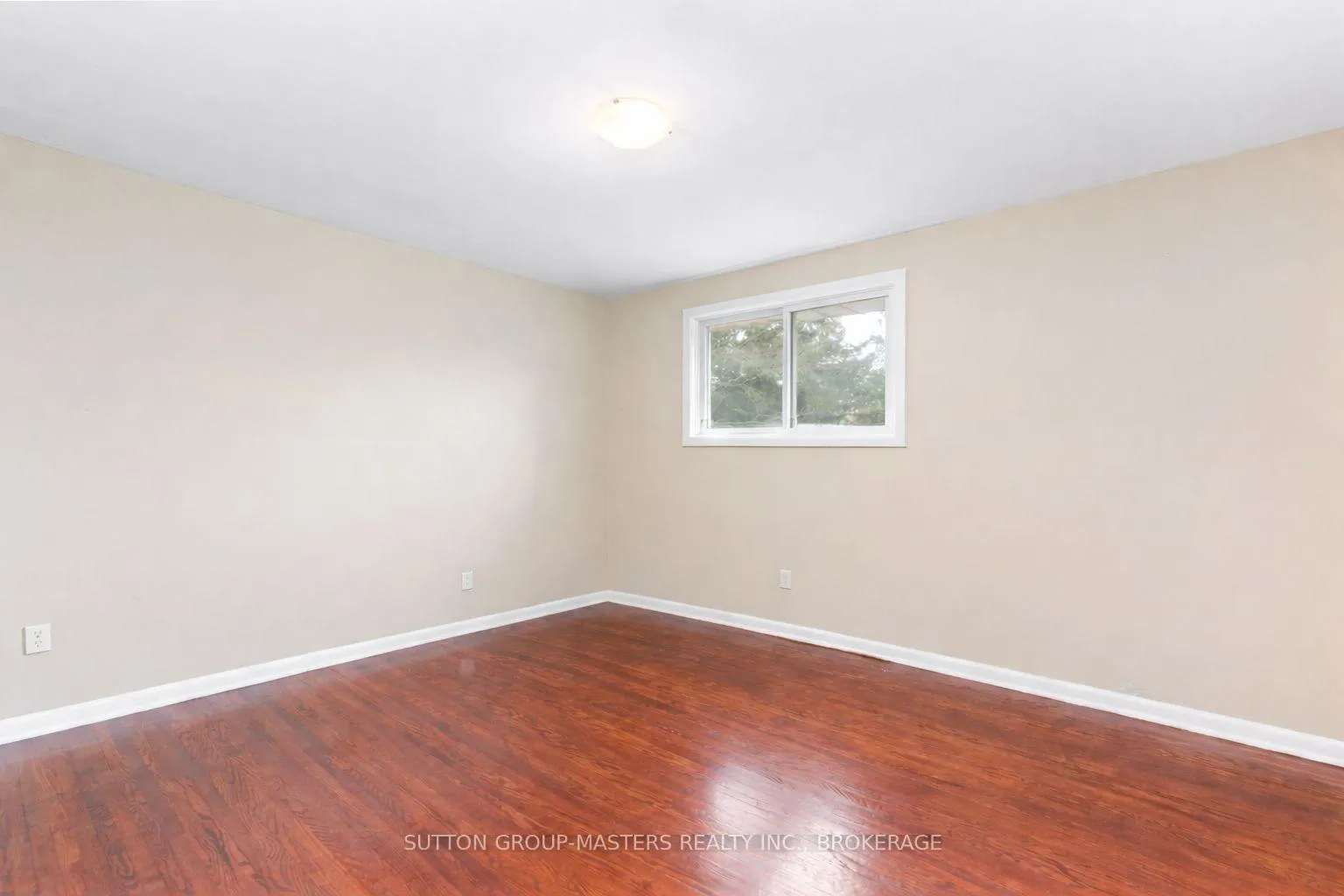 Photo 8 of 35 Holland Crescent, Kingston, Central City West — HOMEH