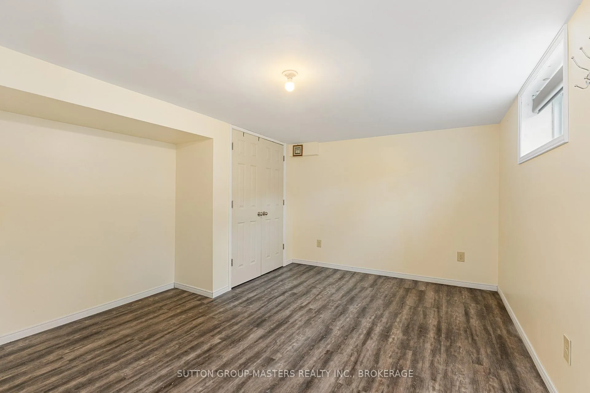 Photo 21 of 35 Holland Crescent, Kingston, Central City West — HOMEH