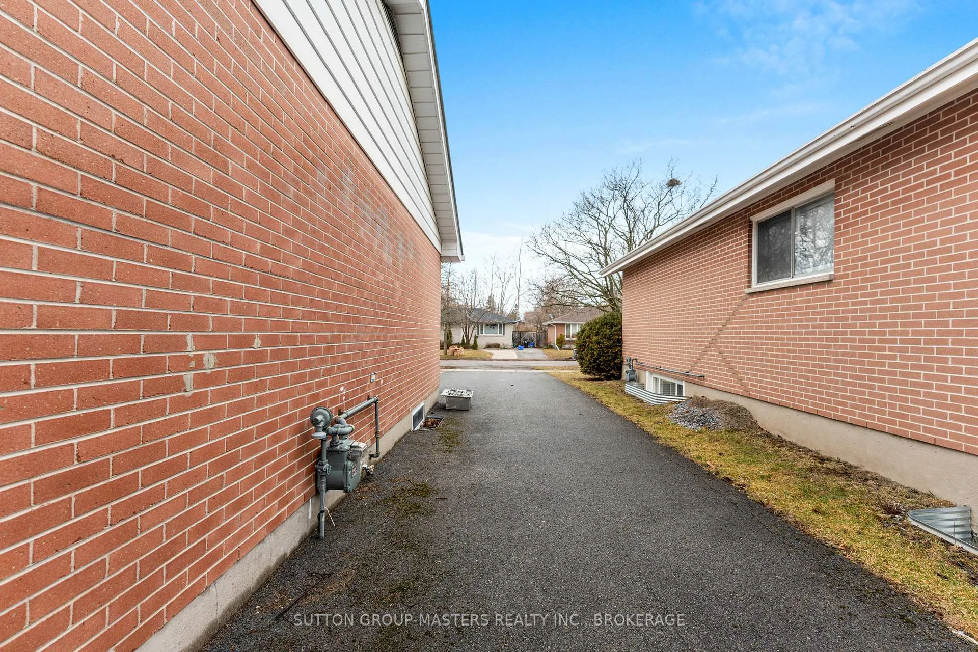 Photo 37 of 35 Holland Crescent, Kingston, Central City West — HOMEH