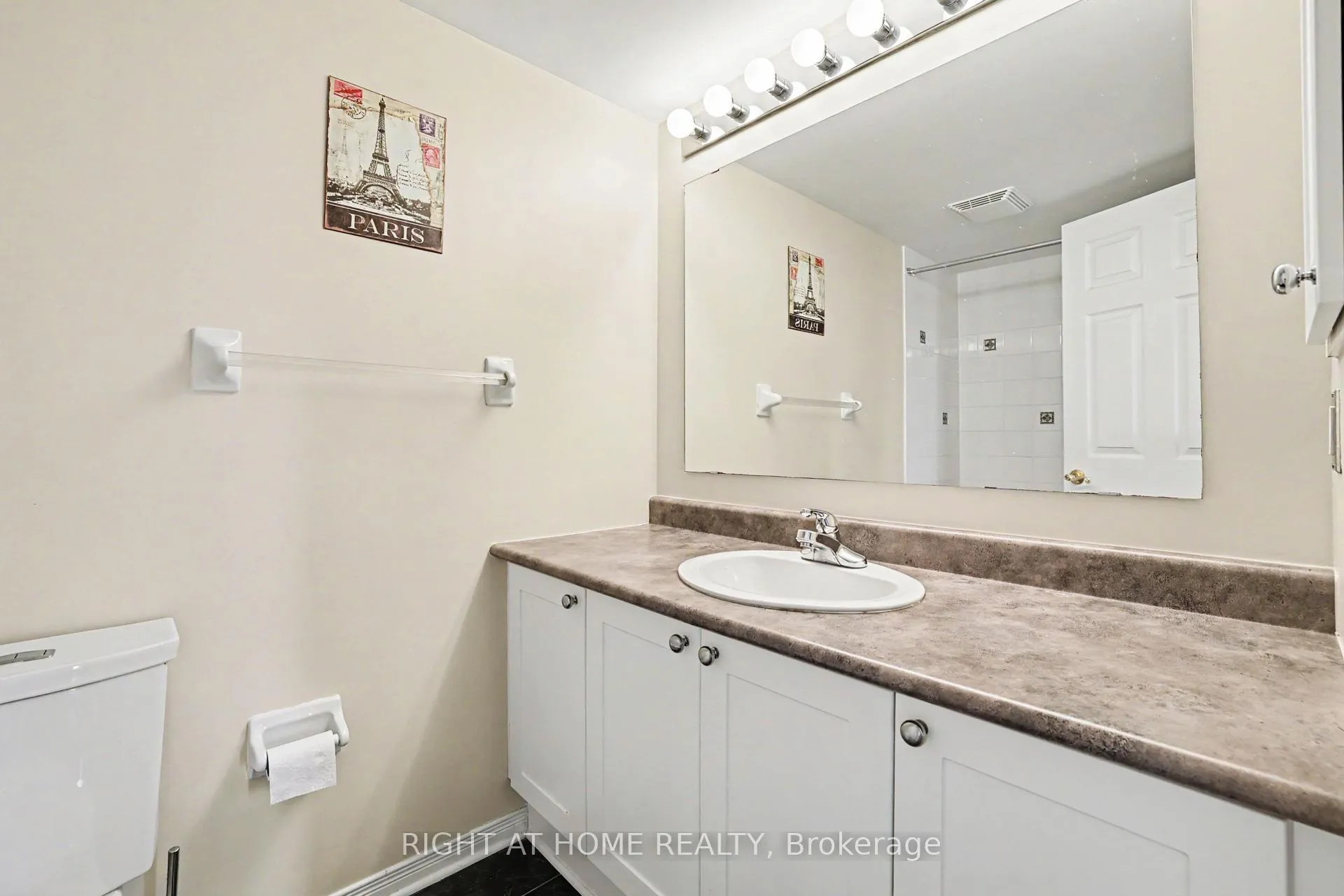 Photo 19 of Unit 8J, 310 Central Park Drive, Ottawa, Central Park — HOMEH