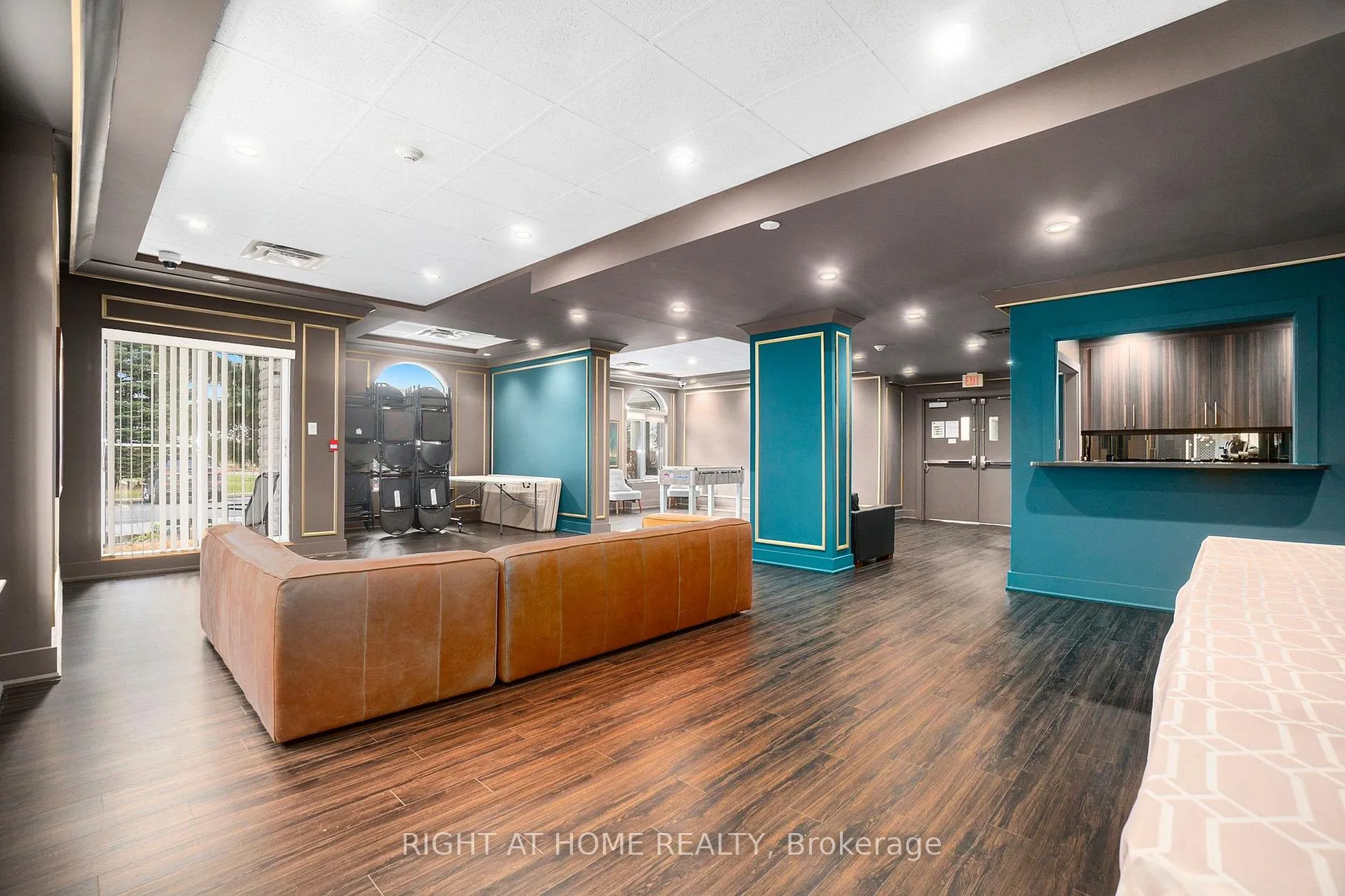 Photo 25 of Unit 8J, 310 Central Park Drive, Ottawa, Central Park — HOMEH