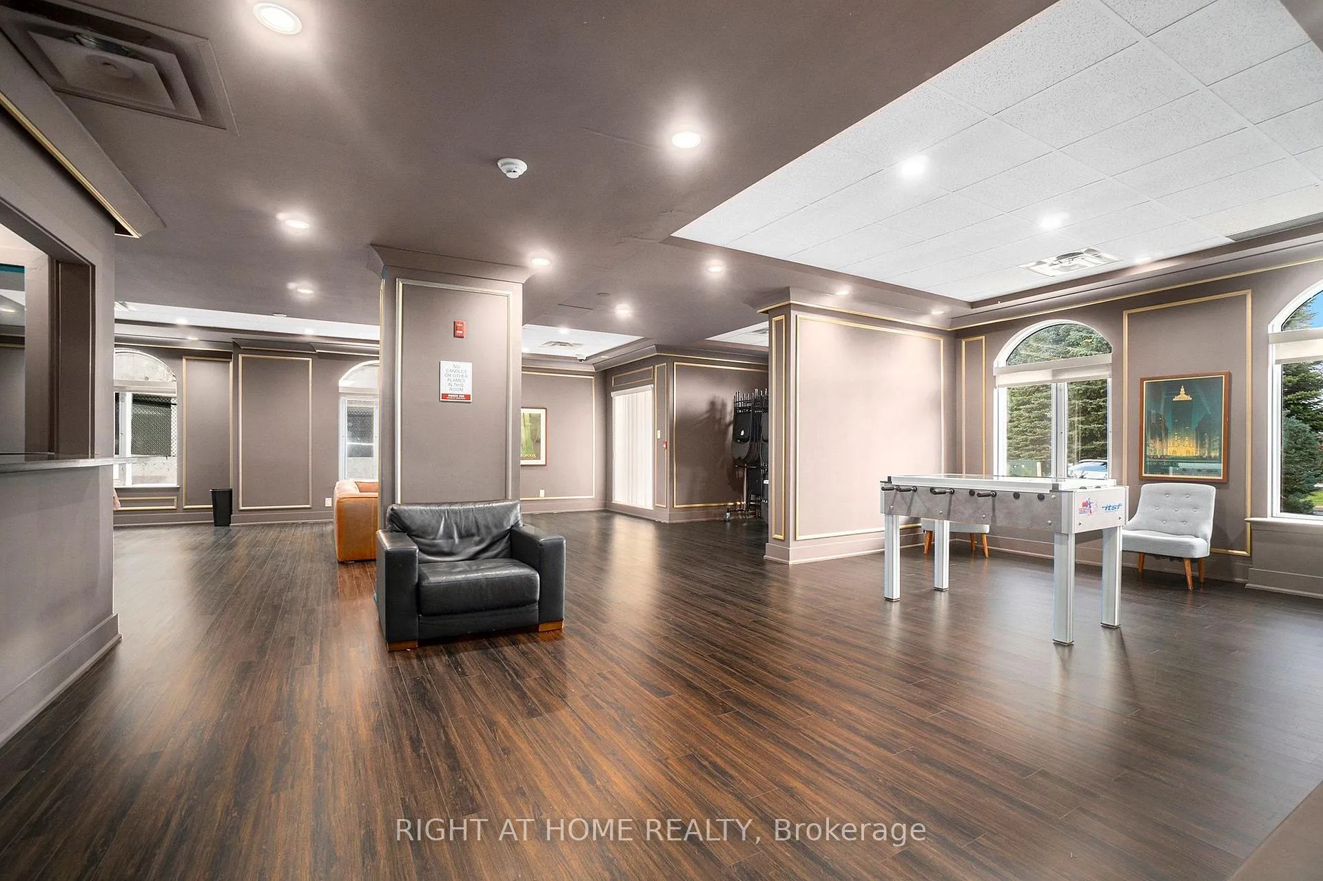 Photo 26 of Unit 8J, 310 Central Park Drive, Ottawa, Central Park — HOMEH