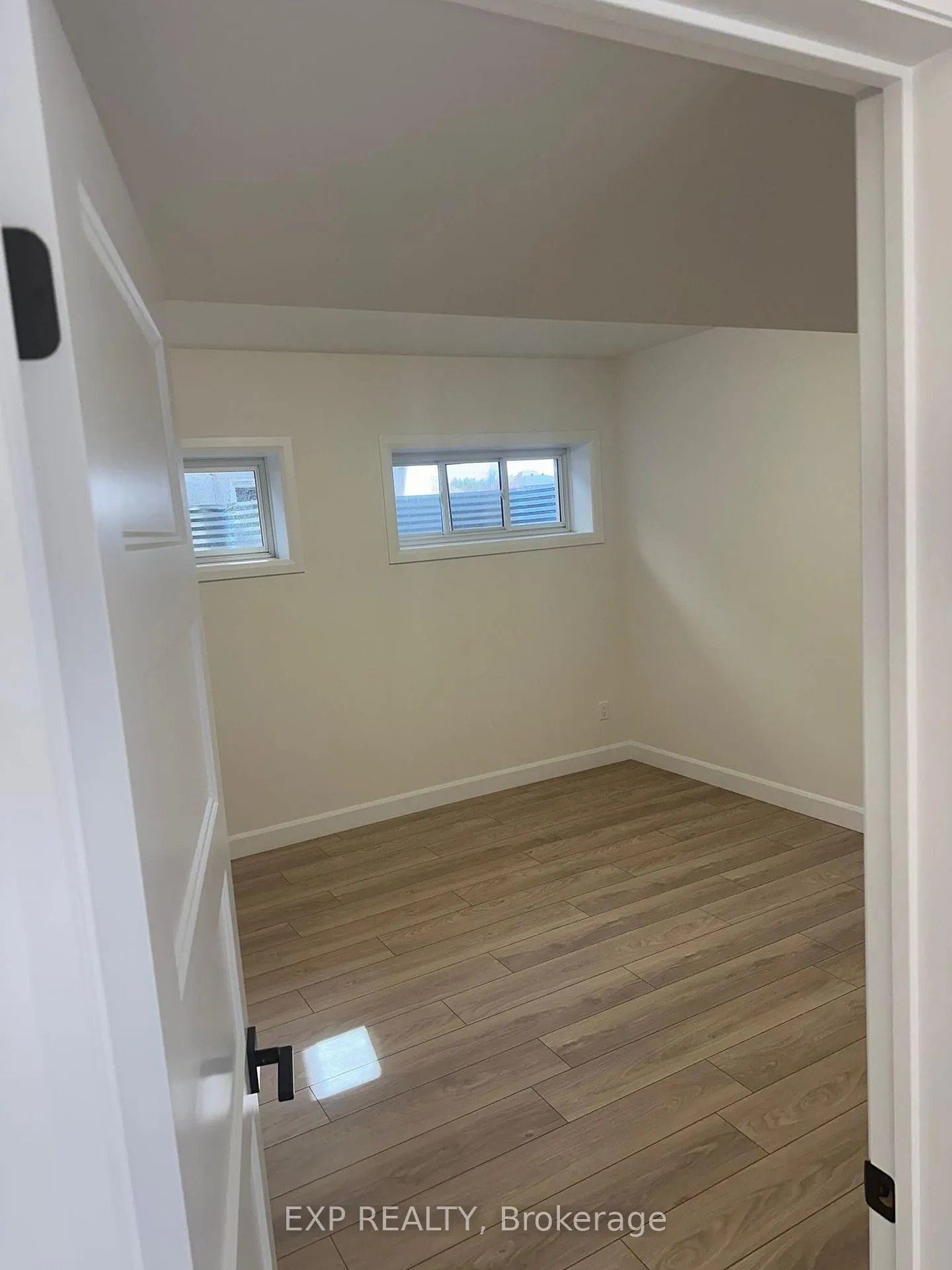 Photo 10 of 233 Cypress Street, The Nation, Limoges — HOMEH