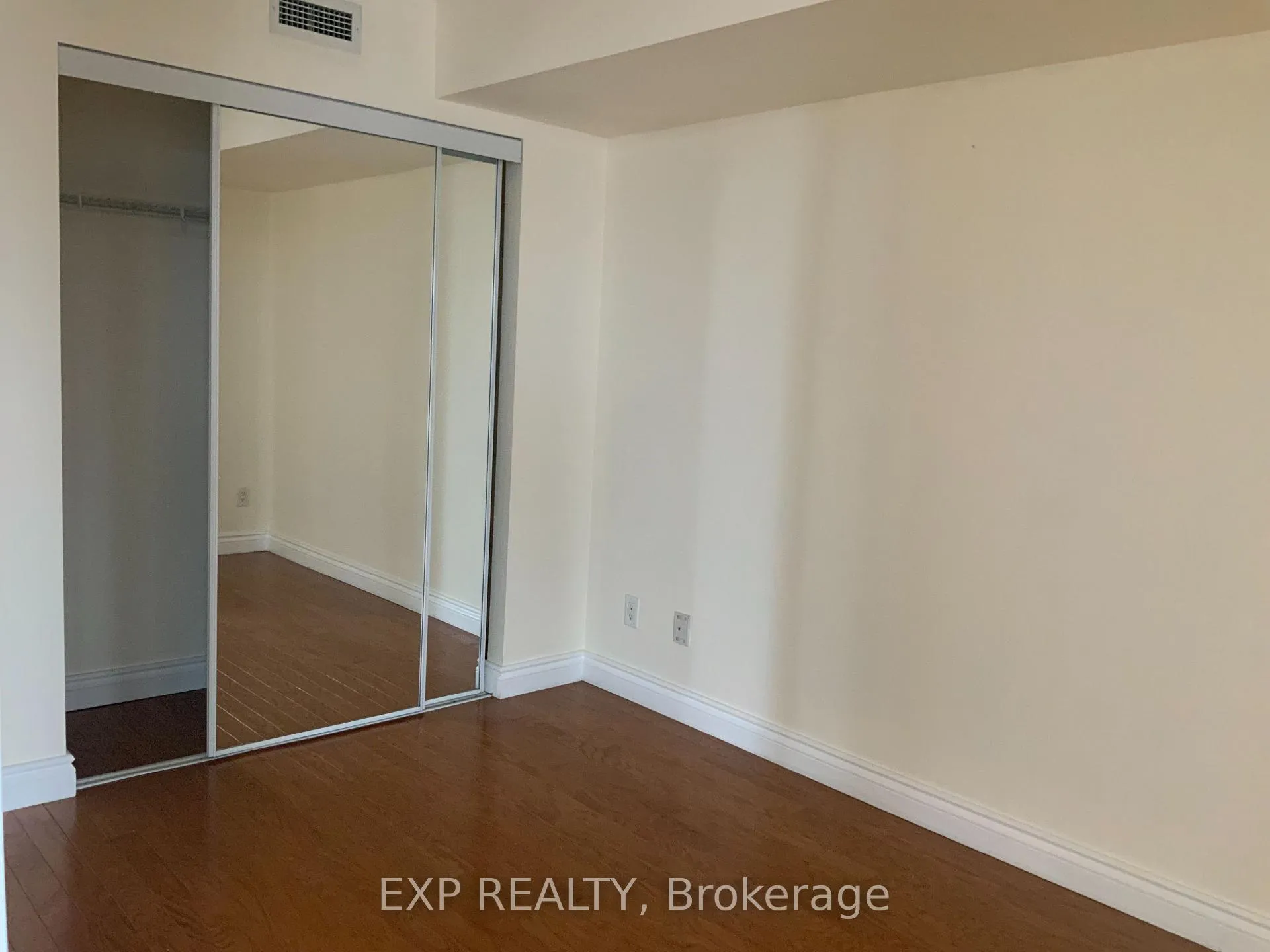 Photo 11 of Unit 1306, 18 Yonge Street, Toronto, Waterfront Communities — HOMEH