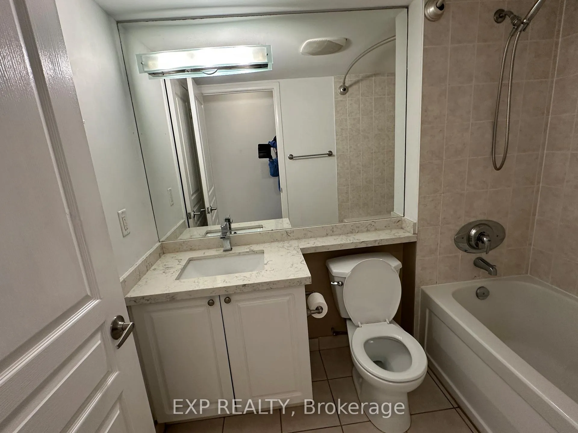Photo 17 of Unit 1306, 18 Yonge Street, Toronto, Waterfront Communities — HOMEH