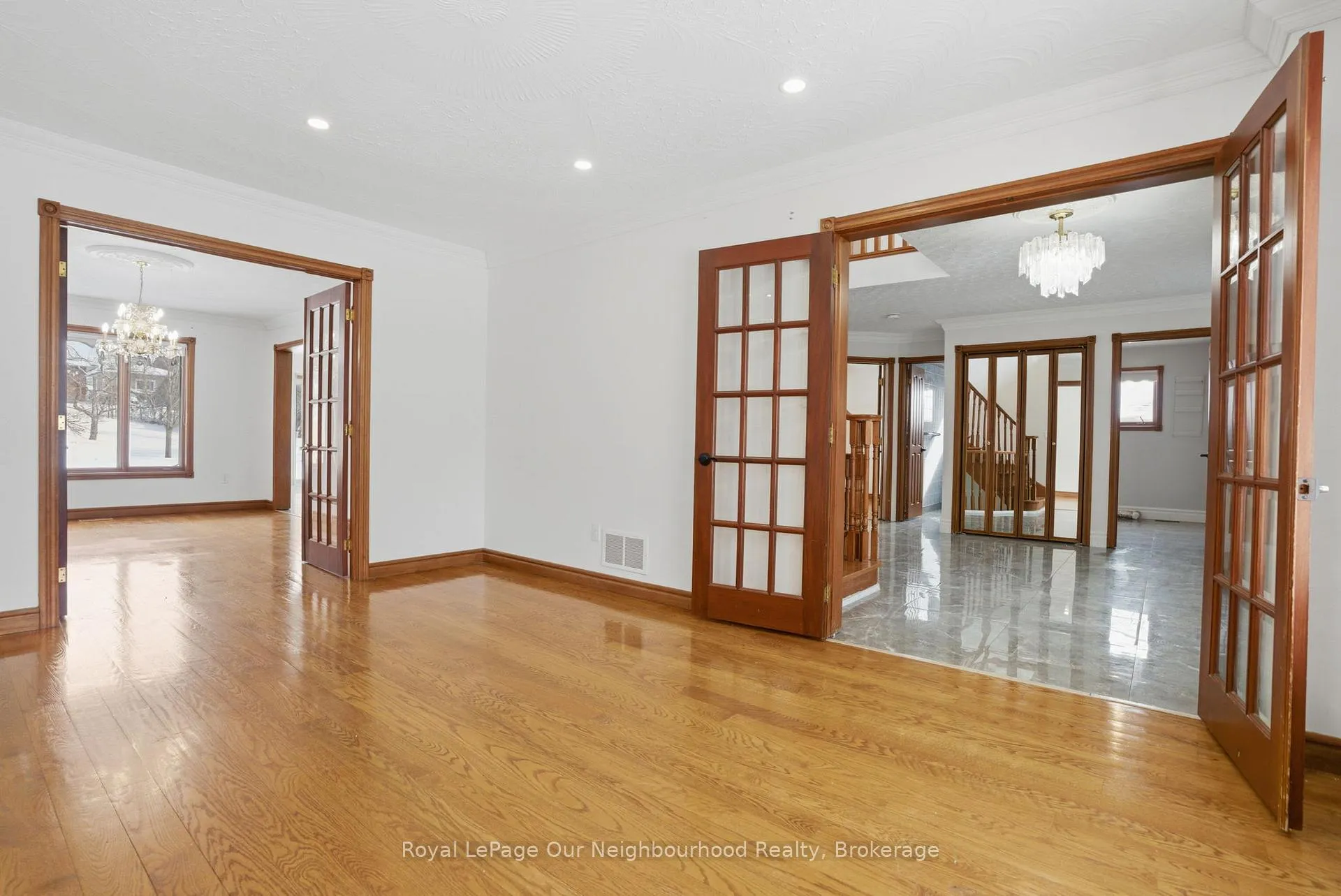 Photo 7 of 79 Elizabeth Street, Oshawa, McLaughlin — HOMEH