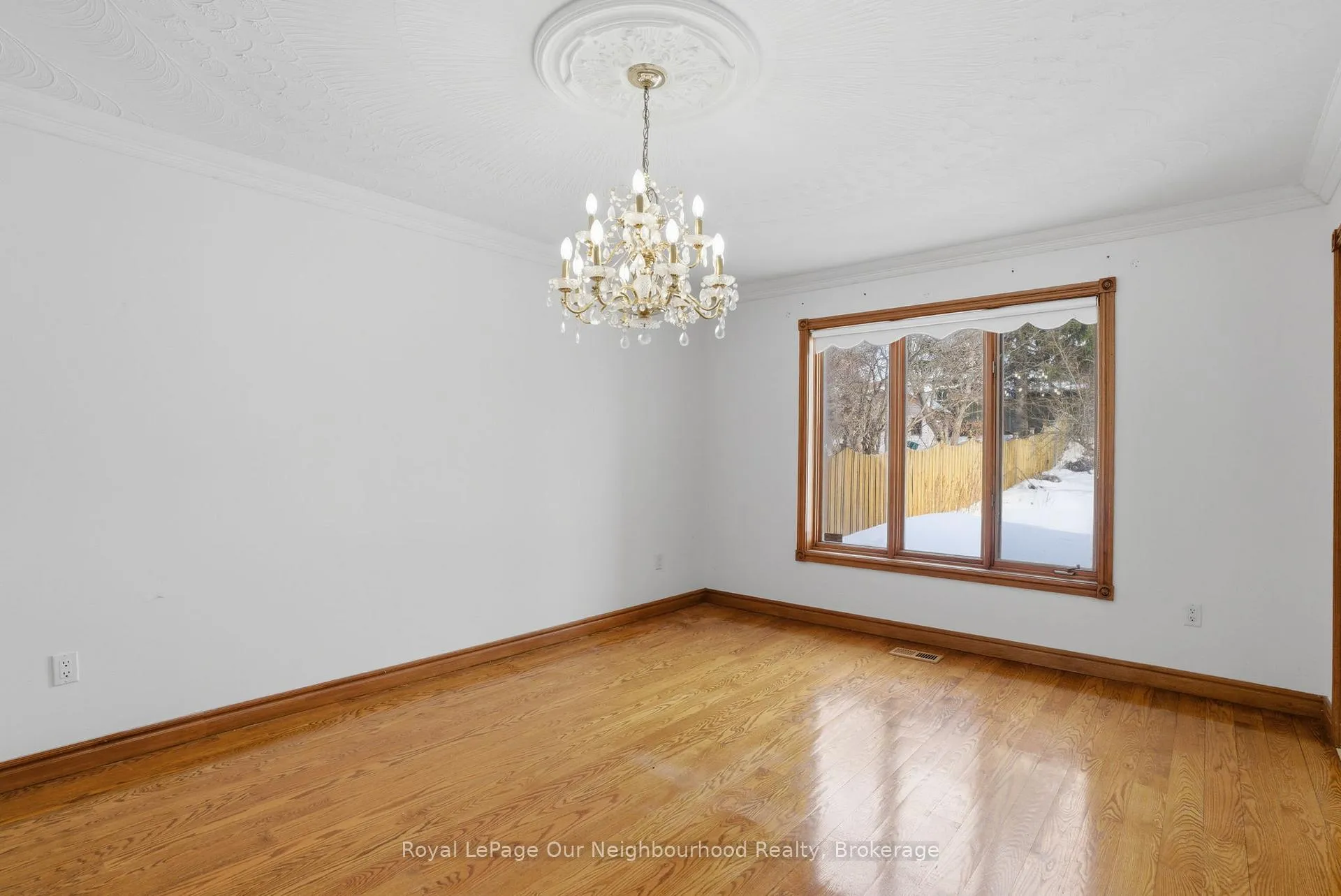 Photo 8 of 79 Elizabeth Street, Oshawa, McLaughlin — HOMEH
