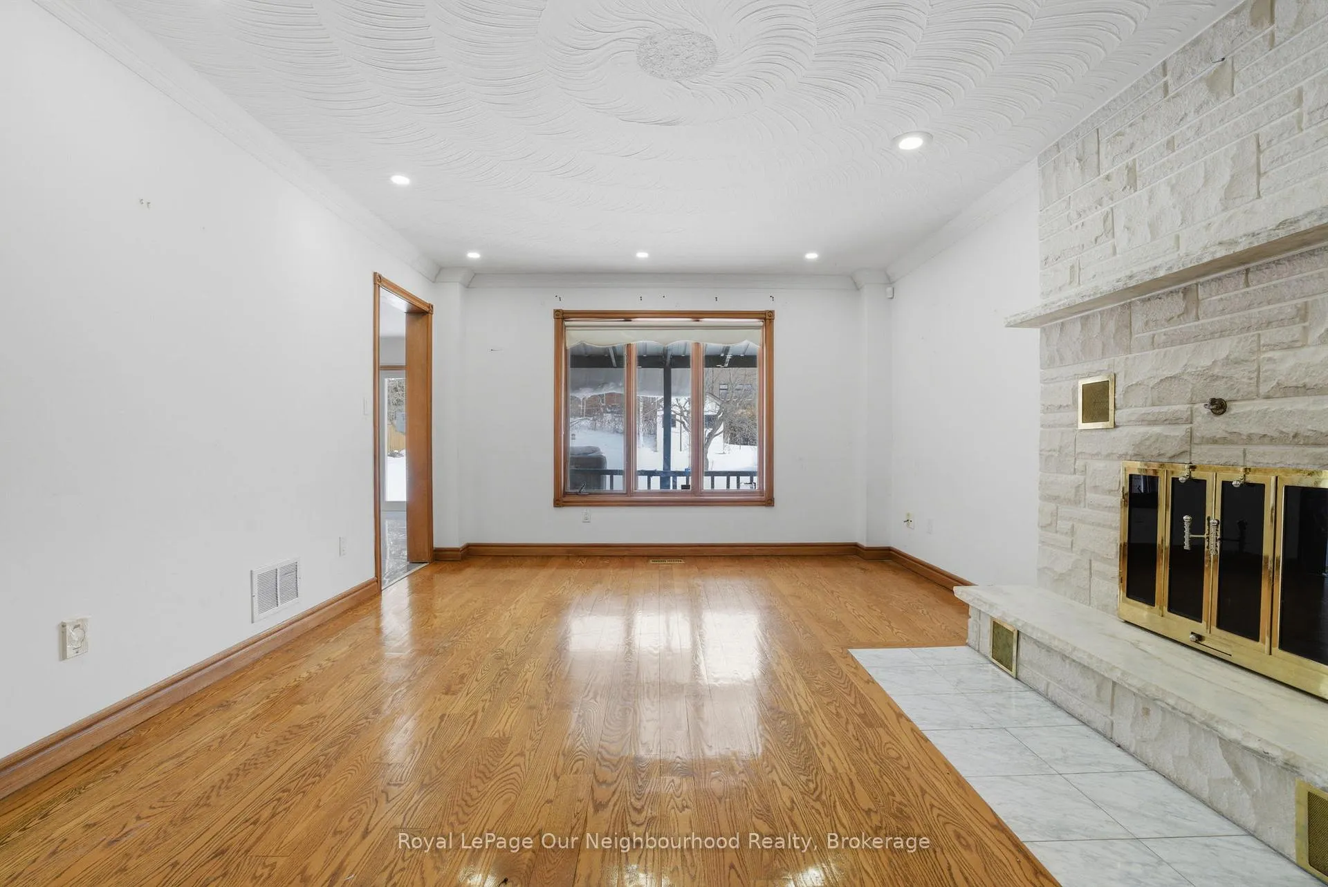 Photo 17 of 79 Elizabeth Street, Oshawa, McLaughlin — HOMEH