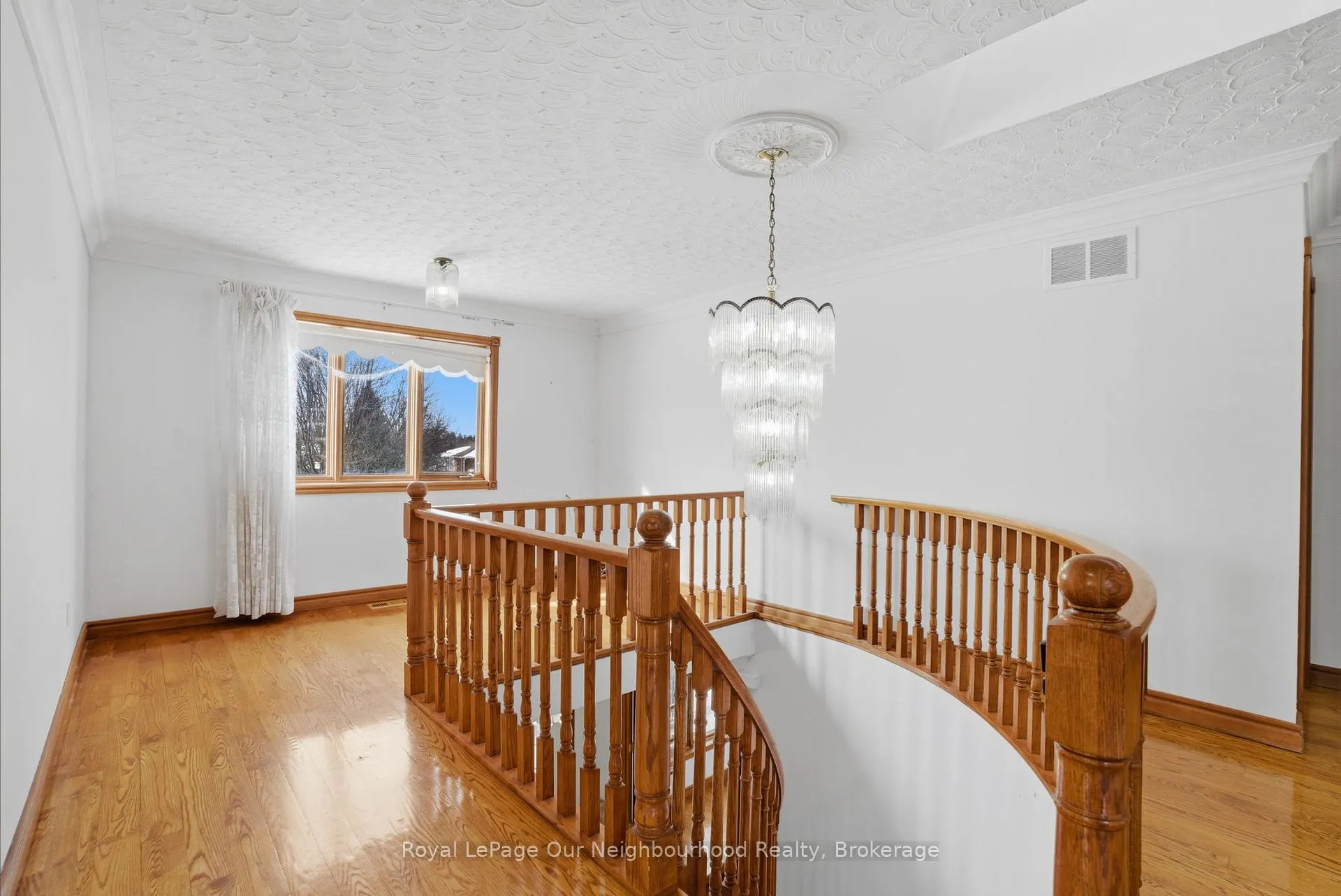 Photo 23 of 79 Elizabeth Street, Oshawa, McLaughlin — HOMEH