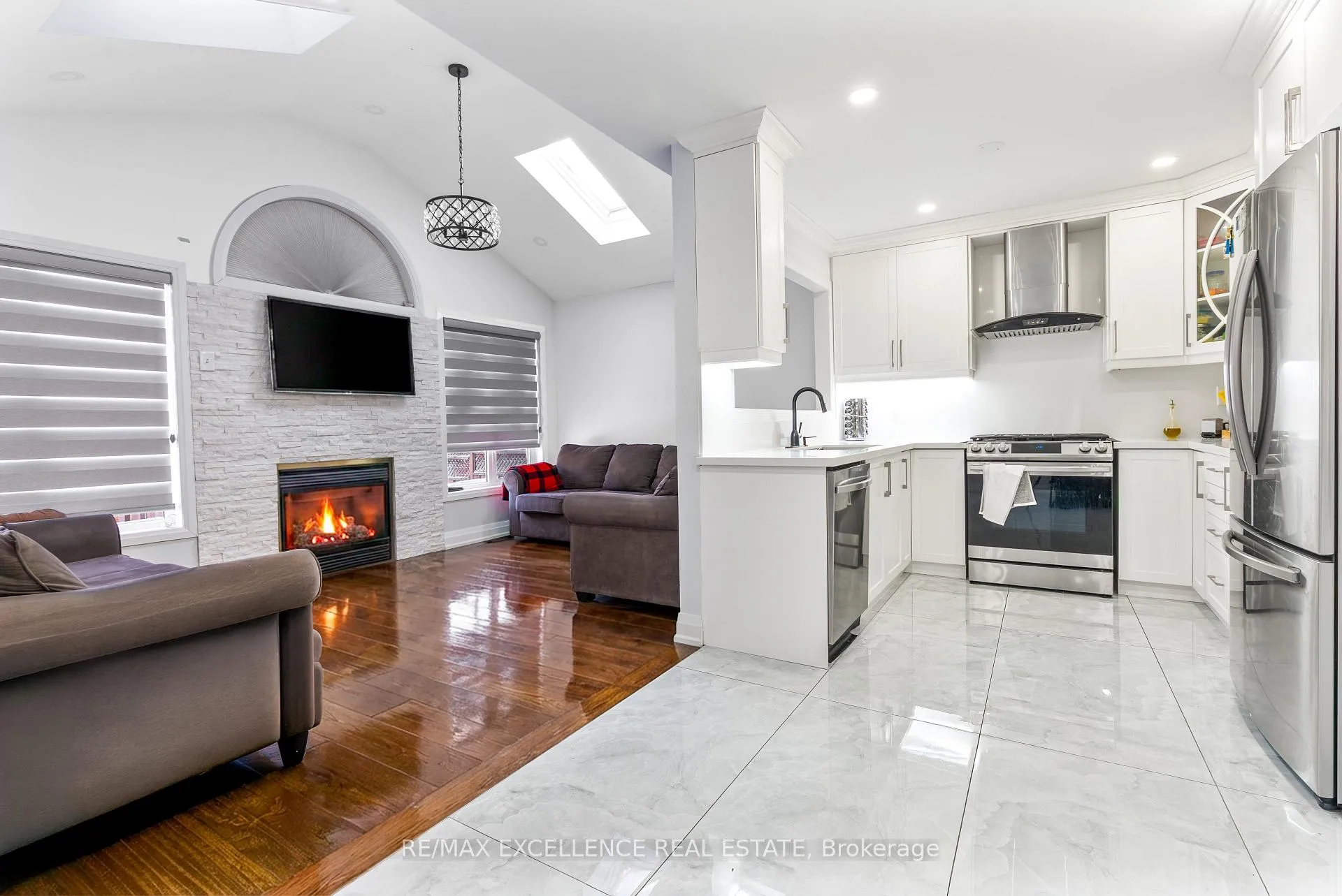 Photo 6 of 159 Cordgrass Crescent, Brampton, Sandringham-Wellington — HOMEH