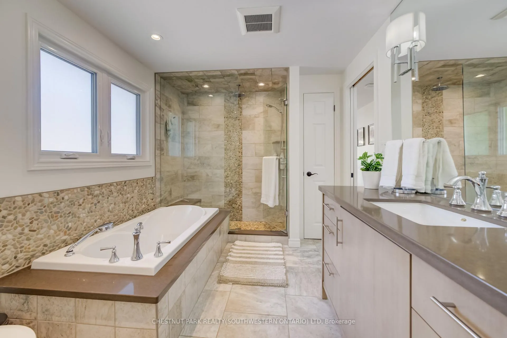 Photo 28 of 295 Oprington Place, Kitchener — HOMEH