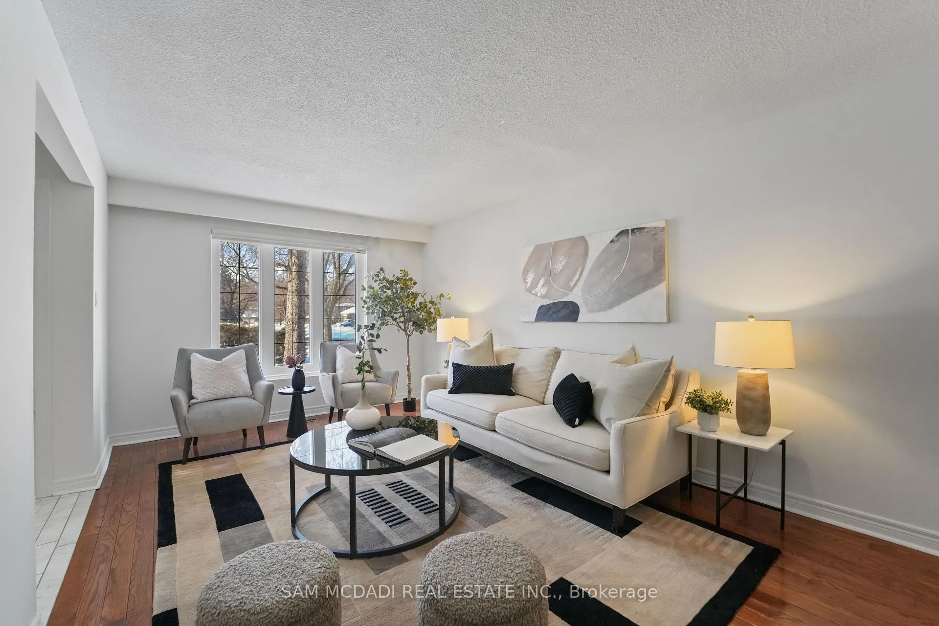 Photo 8 of 44 Madrid Crescent, Brampton, Central Park — HOMEH