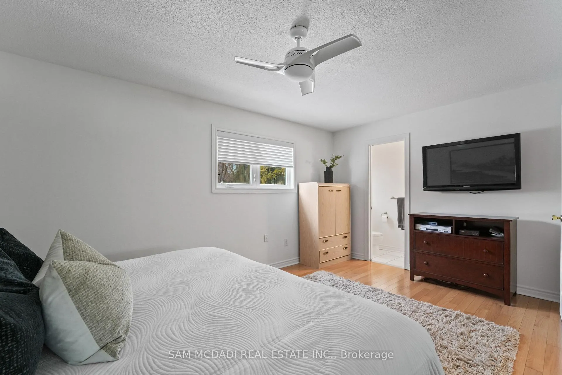 Photo 22 of 44 Madrid Crescent, Brampton, Central Park — HOMEH