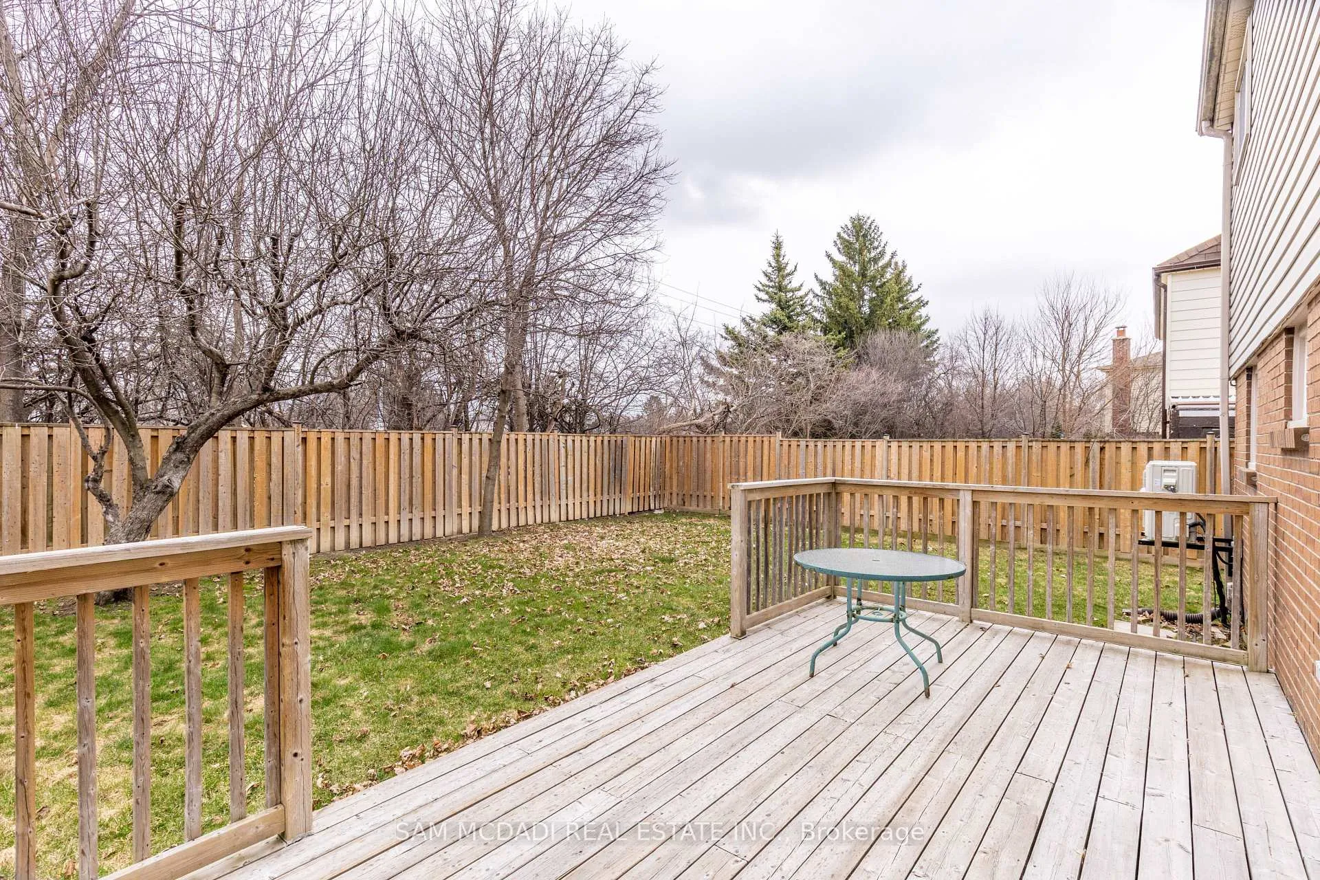 Photo 39 of 44 Madrid Crescent, Brampton, Central Park — HOMEH