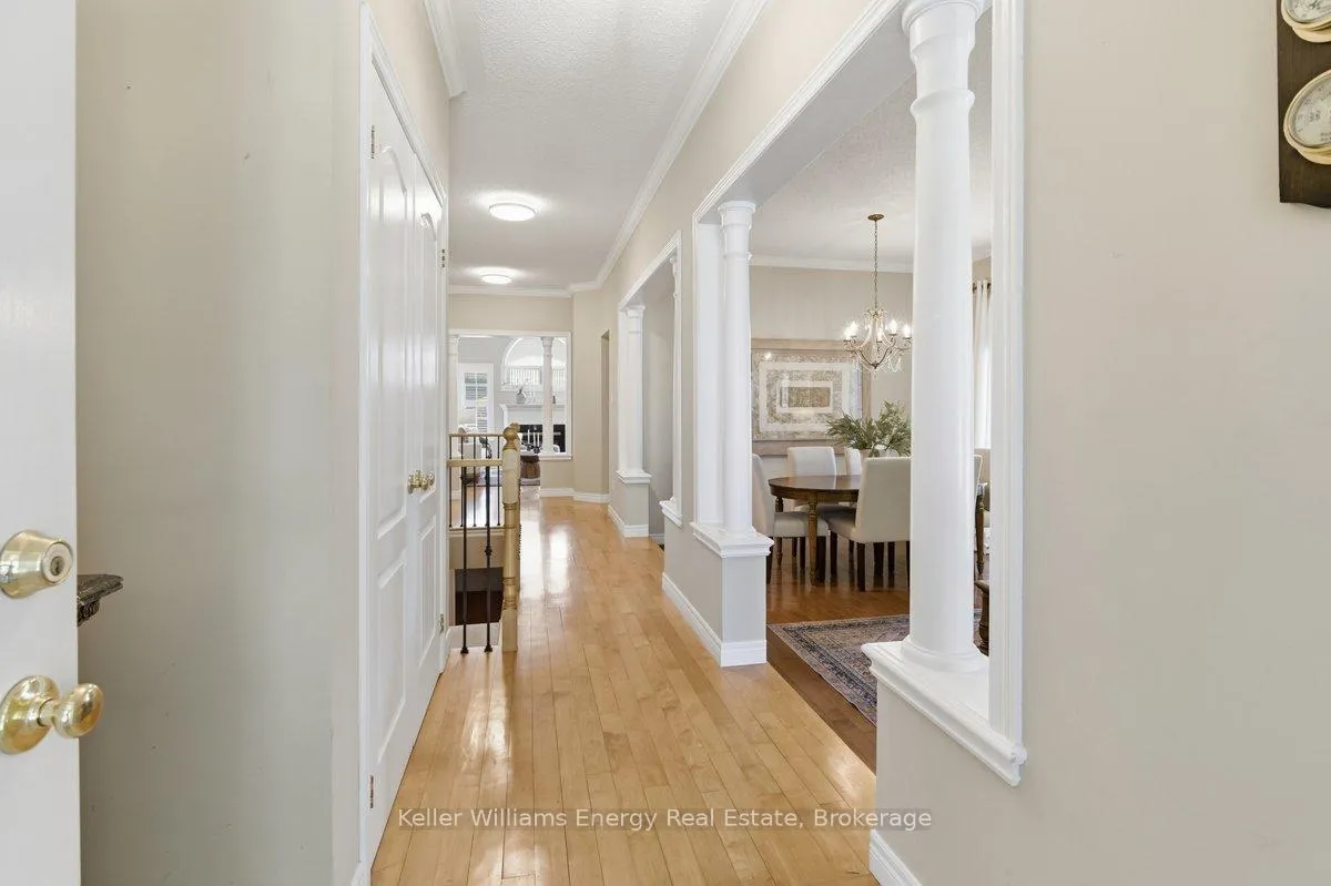 Photo 4 of 1545 Greenvalley Trail, Oshawa, Taunton — HOMEH