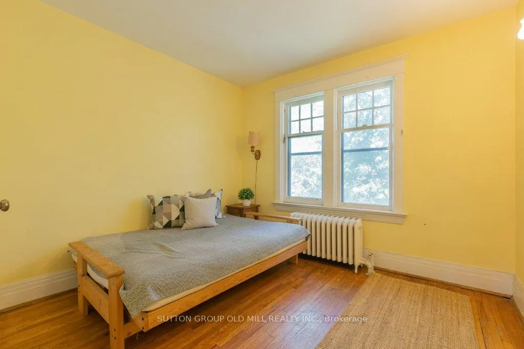Photo 23 of 19 Biggar Avenue, Toronto, Wychwood — HOMEH