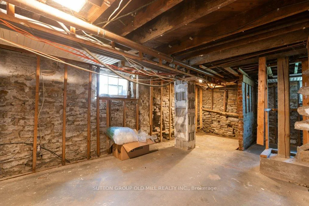 Photo 37 of 19 Biggar Avenue, Toronto, Wychwood — HOMEH