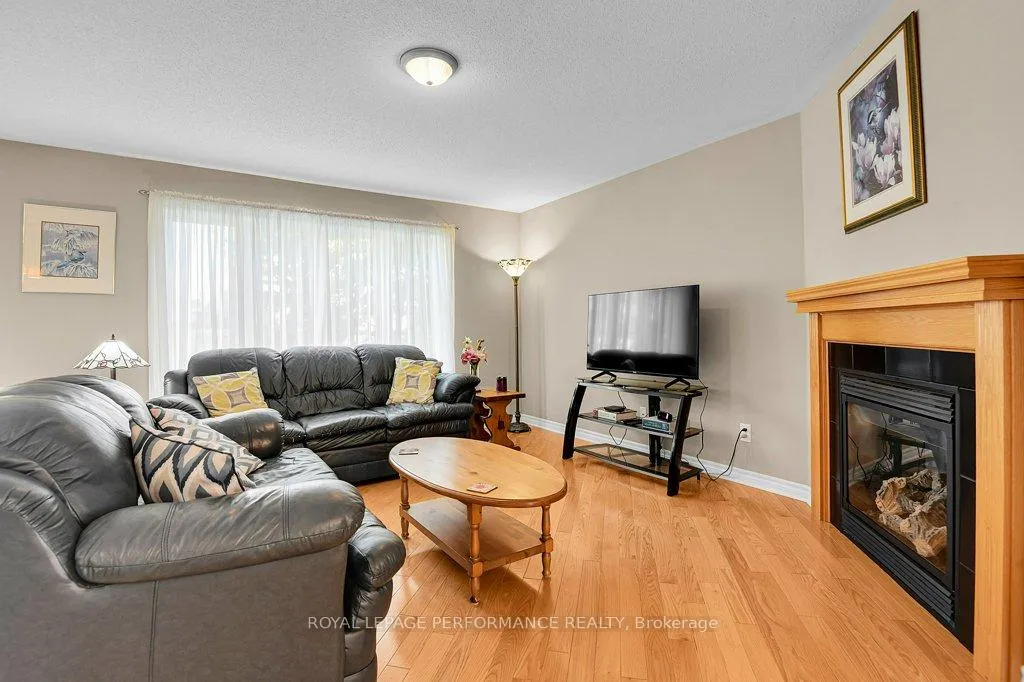 Photo 10 of 229 Mistral Way, Ottawa, Stittsville (North) — HOMEH