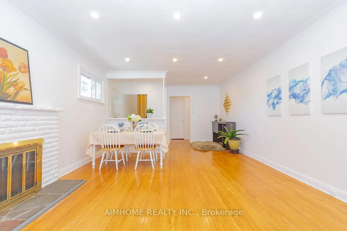 Photo 8 of 12 Canham Crescent, Scarborough, Agincourt South-Malvern West — HOMEH