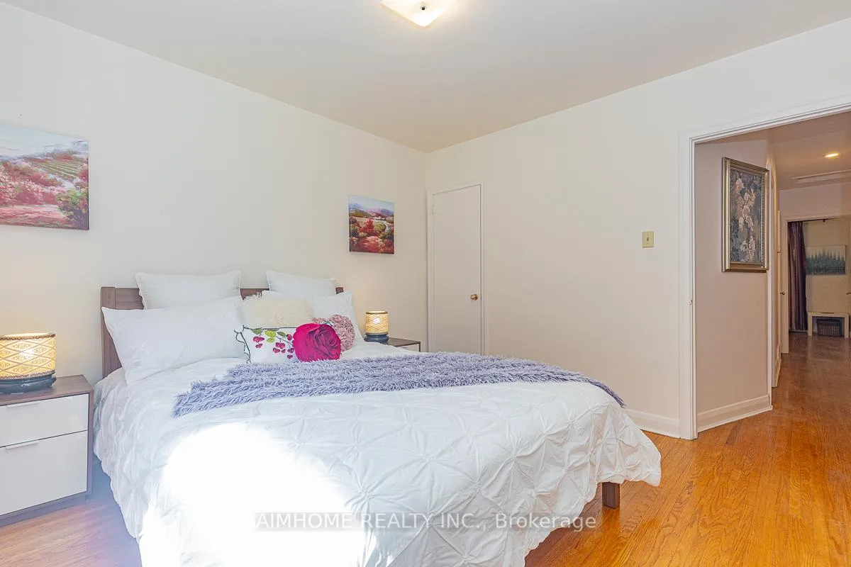 Photo 13 of 12 Canham Crescent, Scarborough, Agincourt South-Malvern West — HOMEH