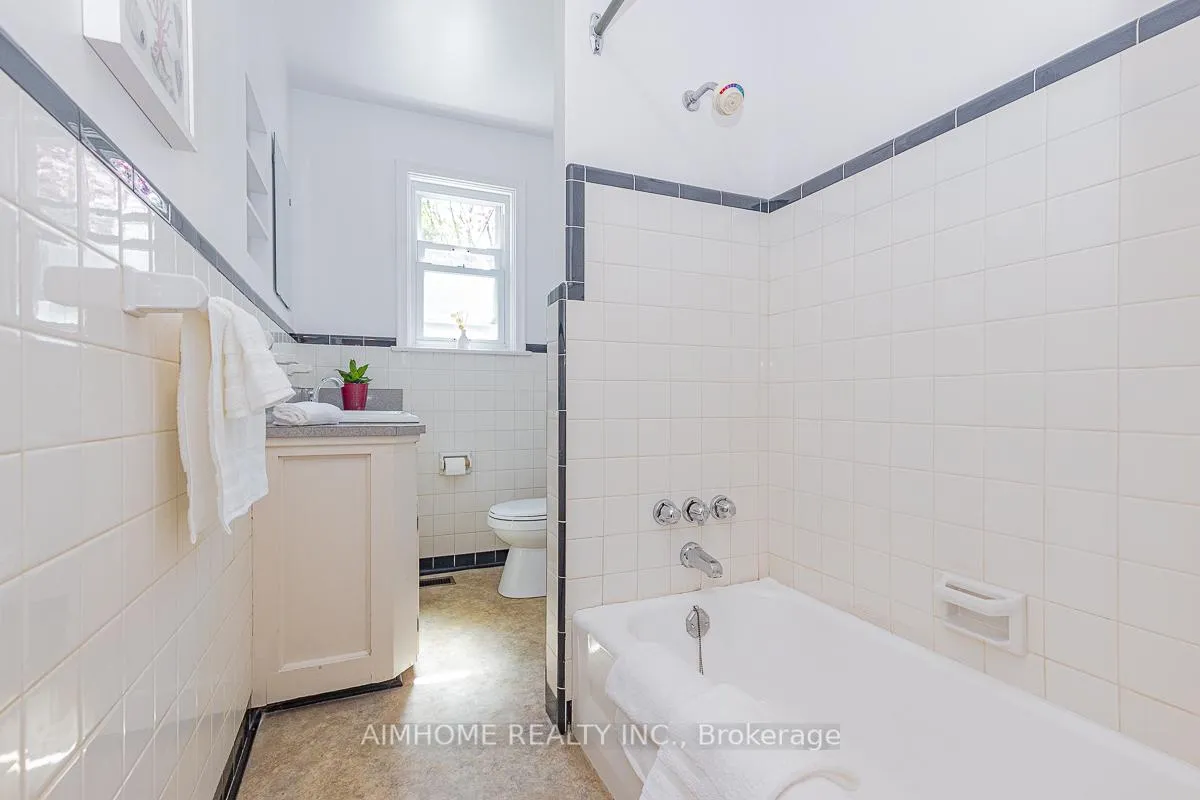 Photo 17 of 12 Canham Crescent, Scarborough, Agincourt South-Malvern West — HOMEH