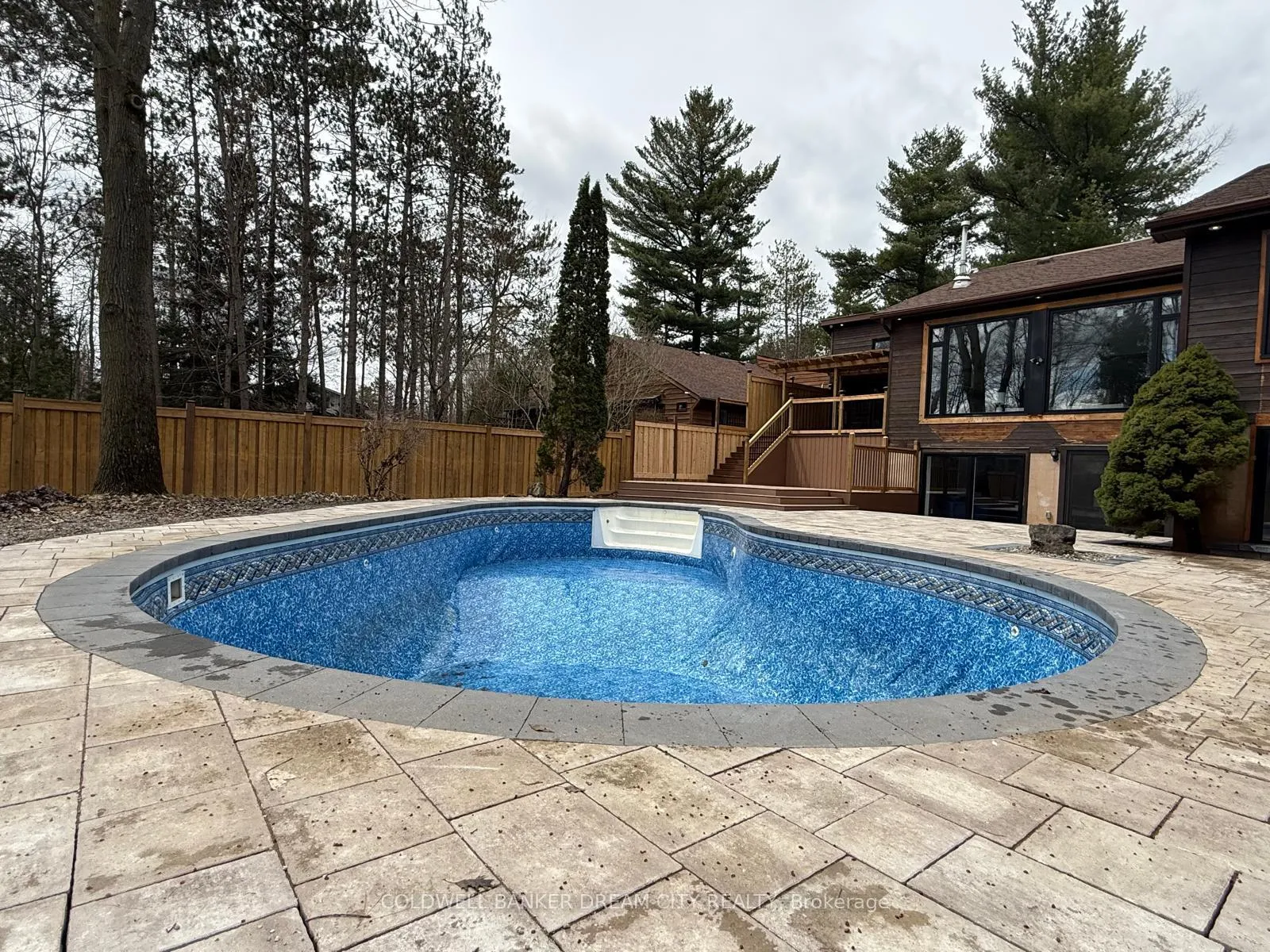 Photo 41 of 43 Olivers Lane, Caledon, Caledon East — HOMEH