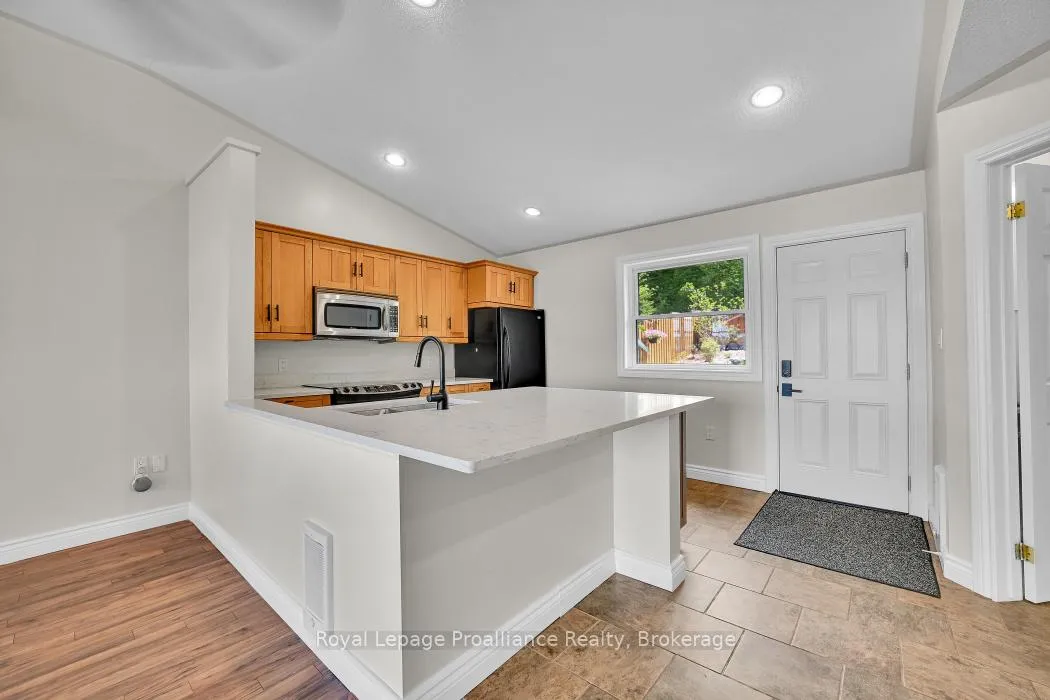 Photo 10 of 121 Rush Lane, Tweed, Hungerford (Twp) — HOMEH