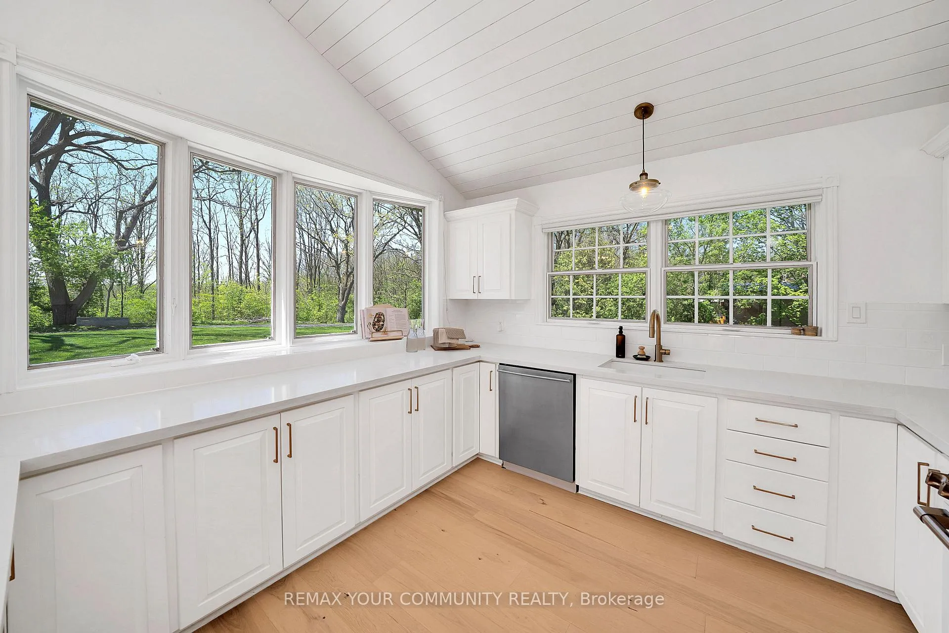 Photo 10 of 12768 Weston Road, King, Rural King — HOMEH