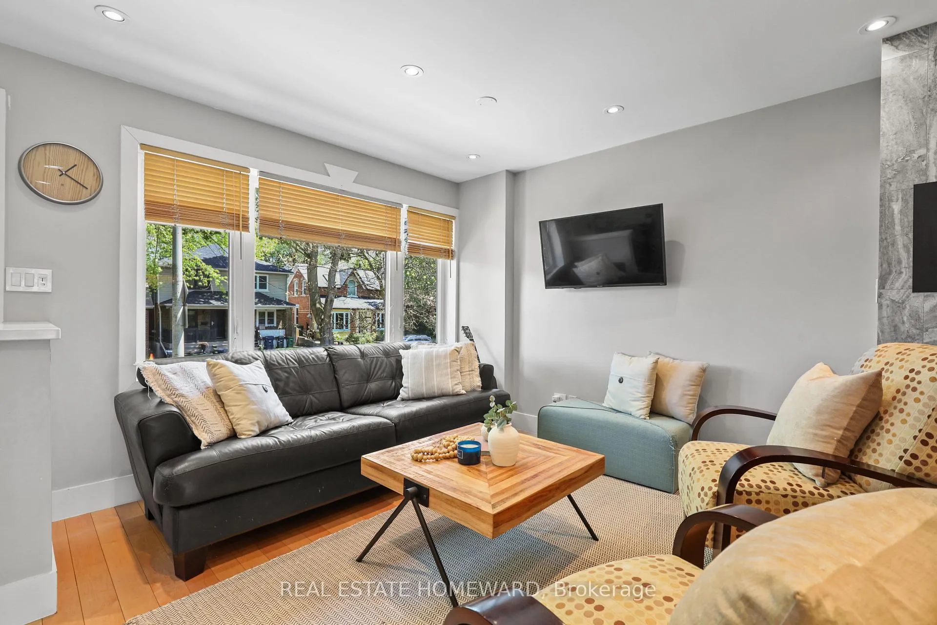 Photo 2 of 56 Osborne Avenue, Toronto, East End-Danforth — HOMEH