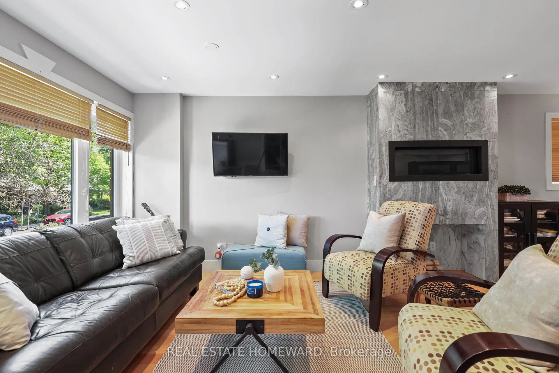 Photo 3 of 56 Osborne Avenue, Toronto, East End-Danforth — HOMEH
