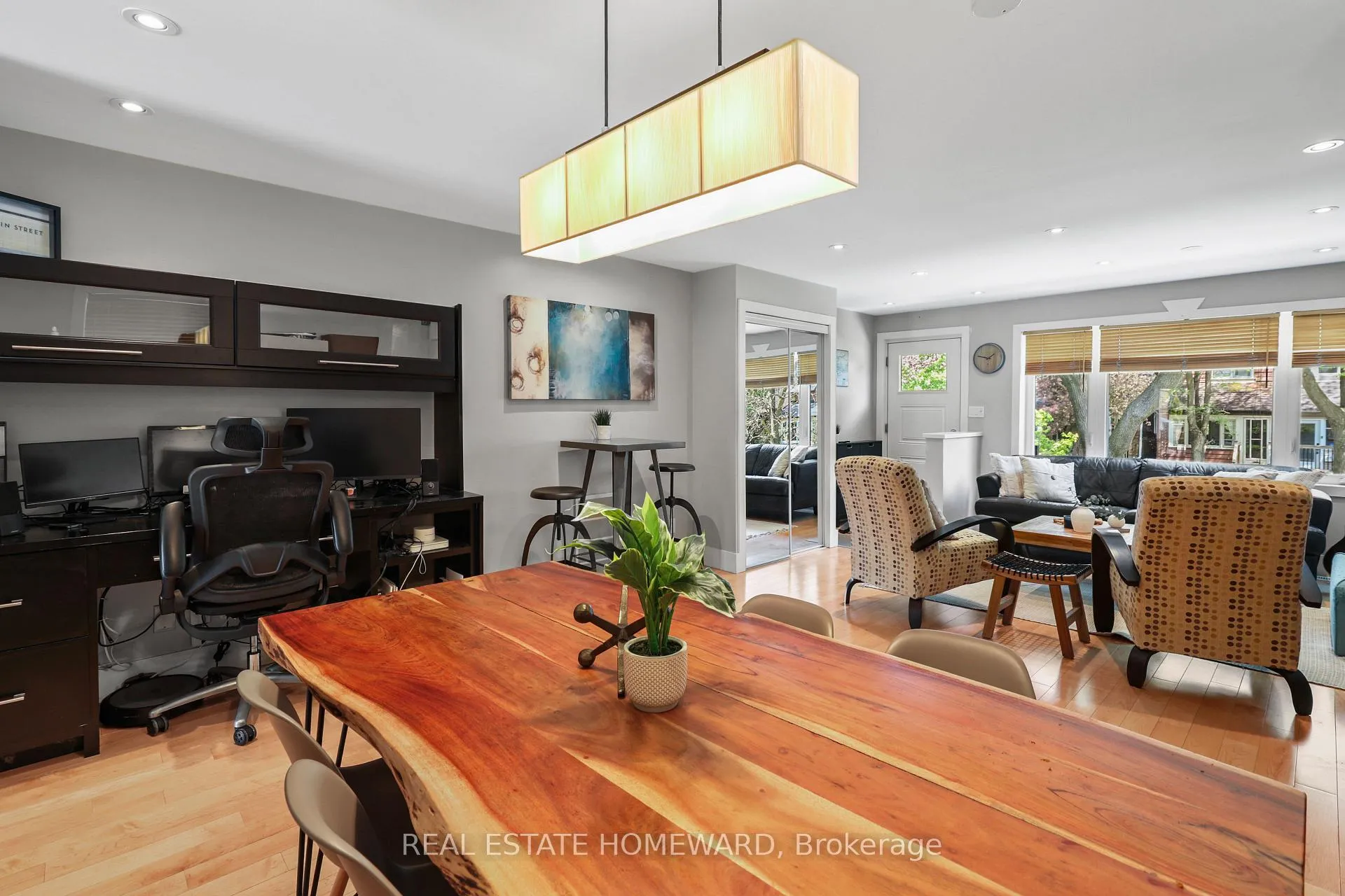 Photo 10 of 56 Osborne Avenue, Toronto, East End-Danforth — HOMEH