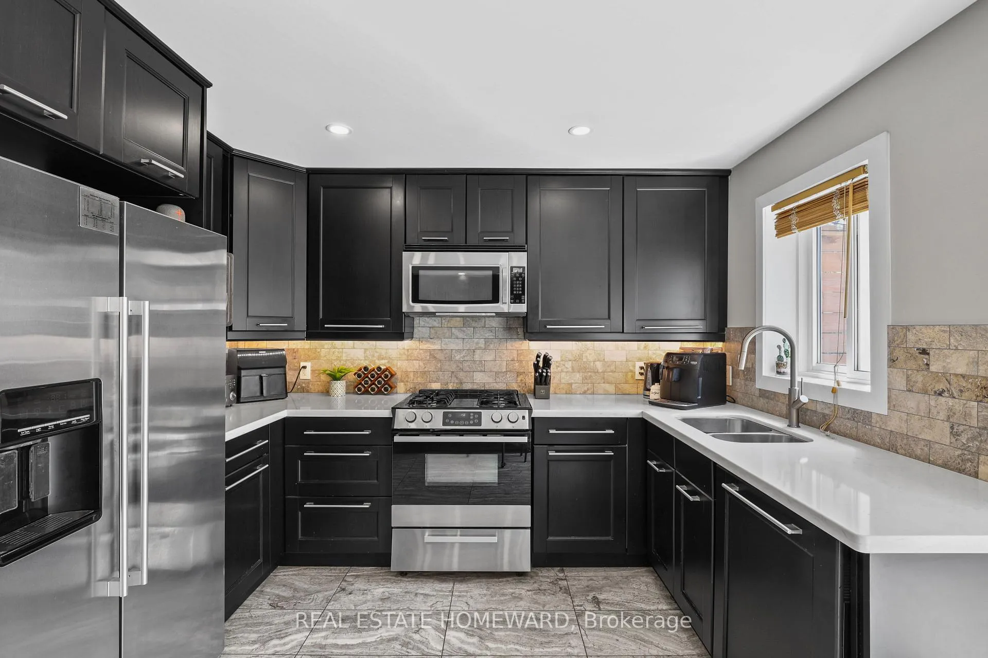 Photo 15 of 56 Osborne Avenue, Toronto, East End-Danforth — HOMEH