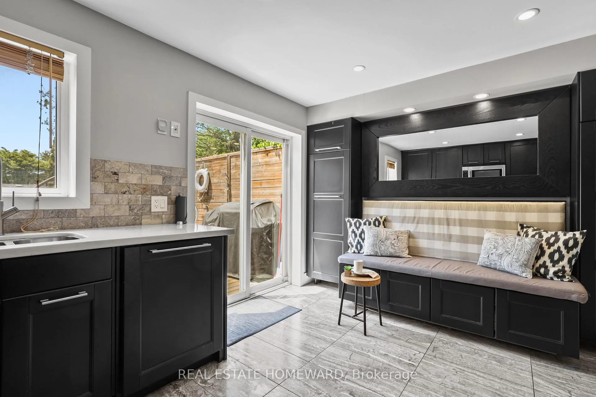 Photo 17 of 56 Osborne Avenue, Toronto, East End-Danforth — HOMEH
