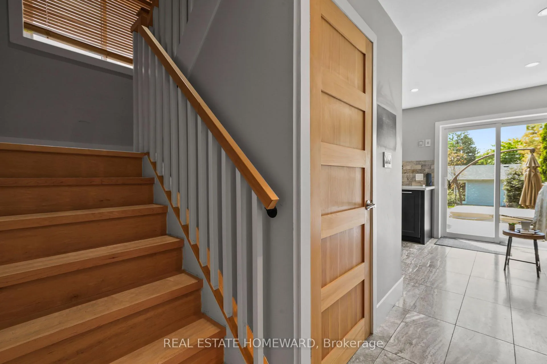 Photo 19 of 56 Osborne Avenue, Toronto, East End-Danforth — HOMEH