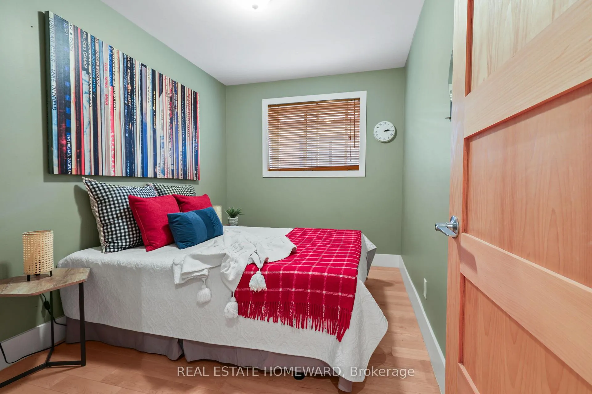 Photo 24 of 56 Osborne Avenue, Toronto, East End-Danforth — HOMEH