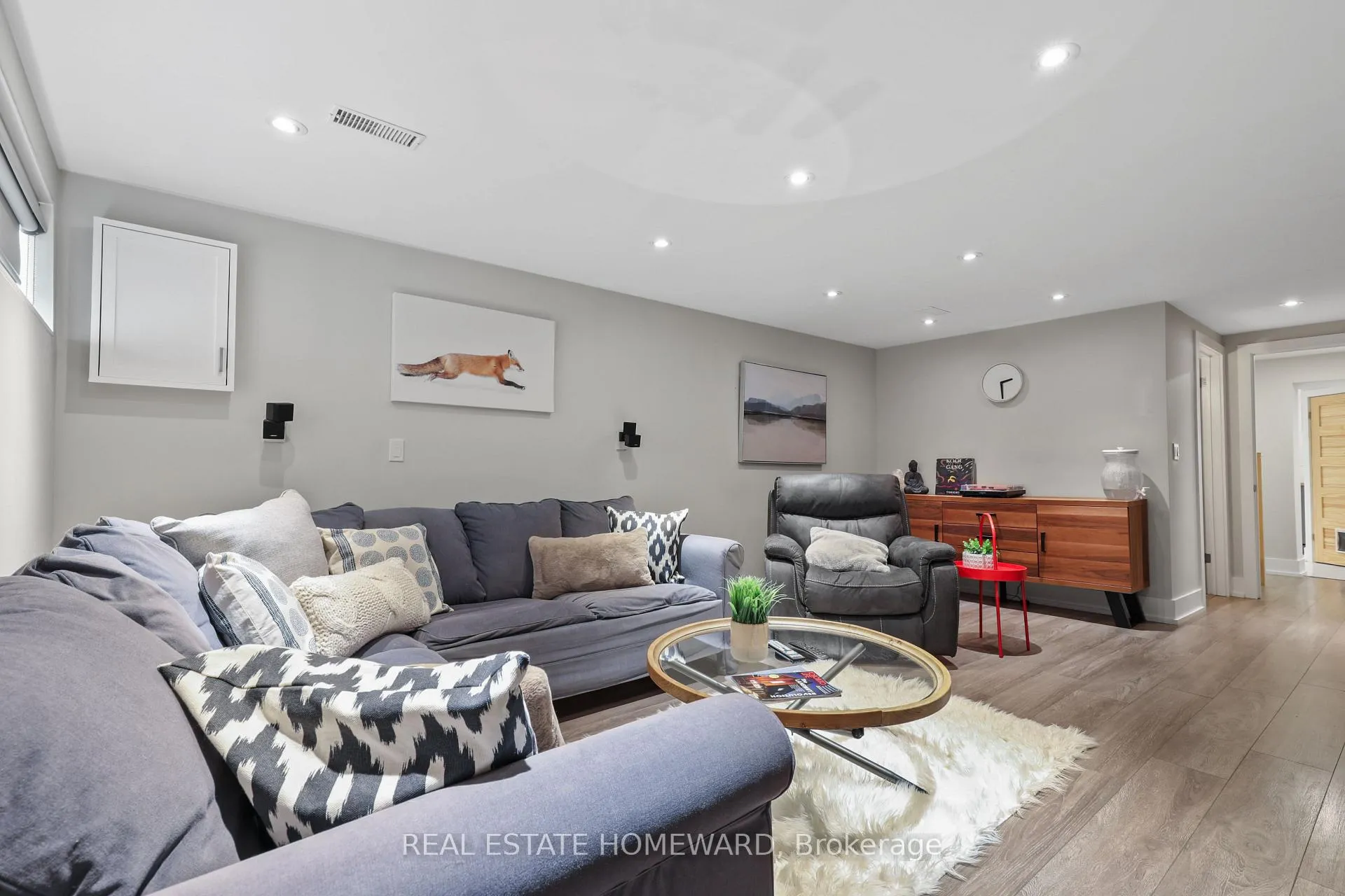 Photo 32 of 56 Osborne Avenue, Toronto, East End-Danforth — HOMEH