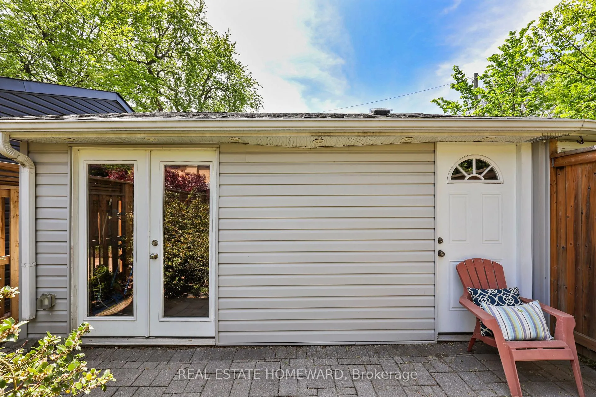 Photo 41 of 56 Osborne Avenue, Toronto, East End-Danforth — HOMEH