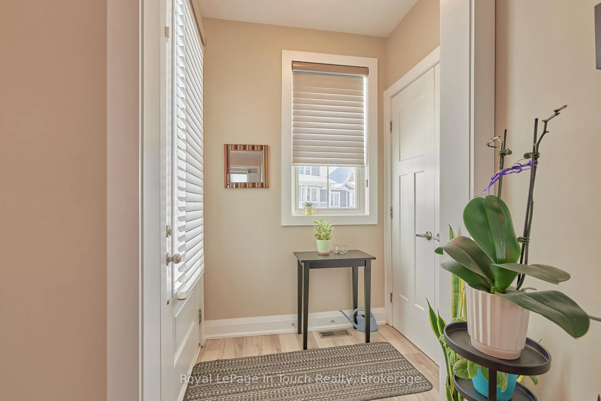 Photo 5 of 31 Julia Crescent, Midland — HOMEH