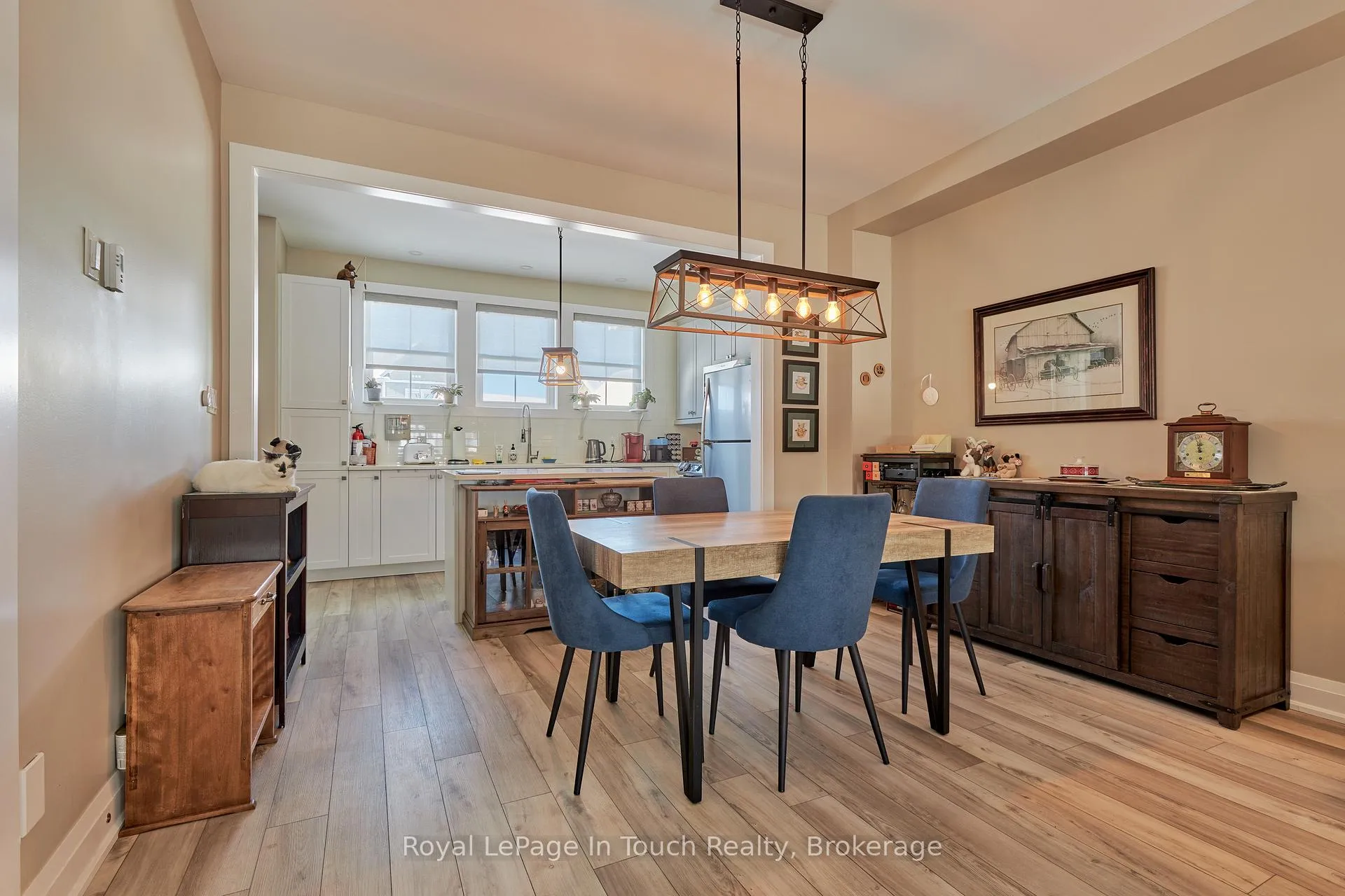 Photo 6 of 31 Julia Crescent, Midland — HOMEH