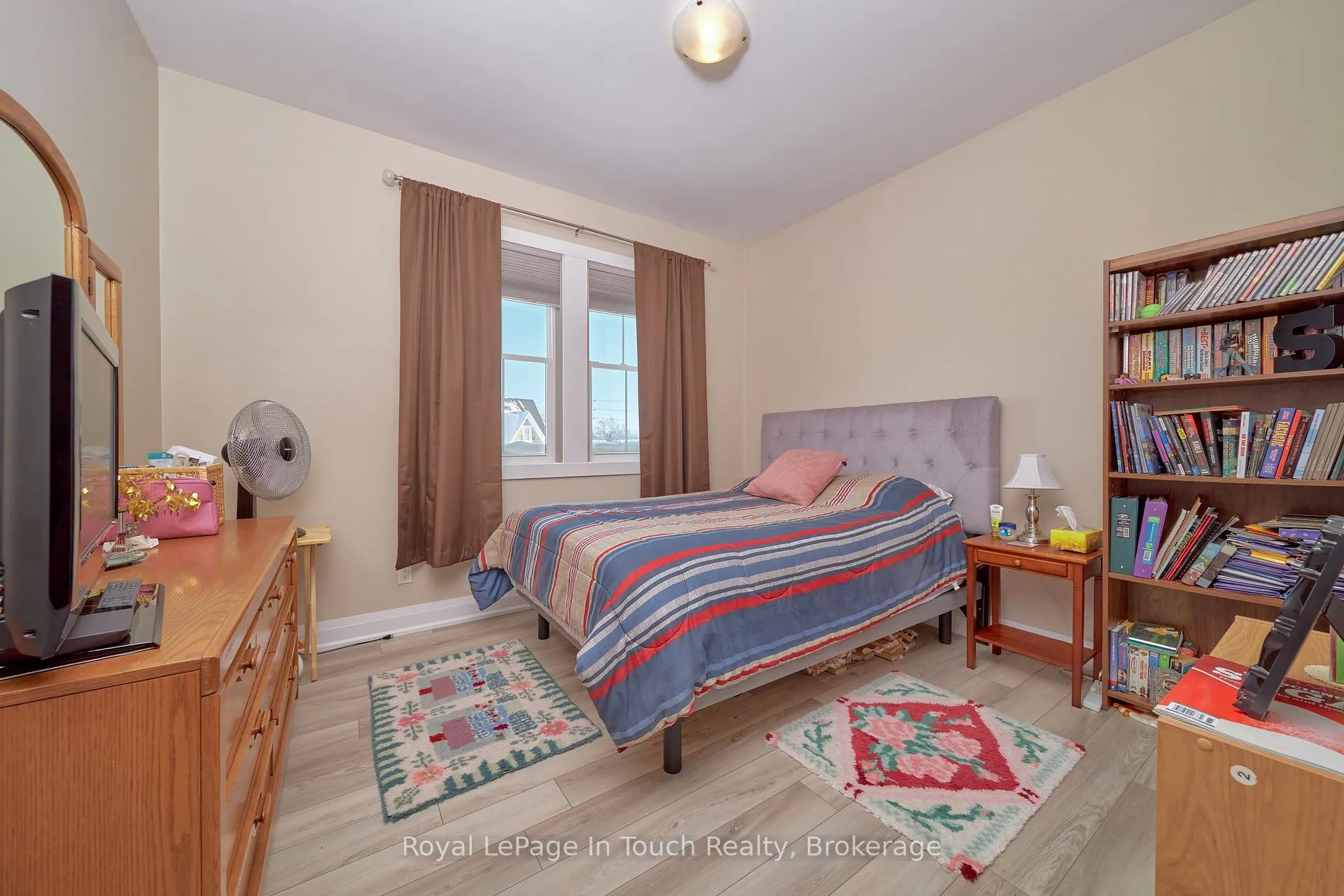 Photo 16 of 31 Julia Crescent, Midland — HOMEH