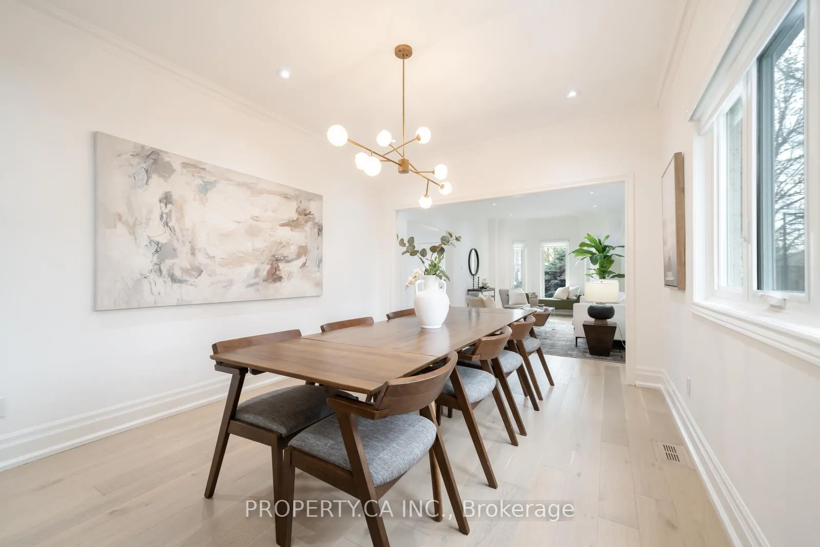 Photo 8 of 151 Concord Road, Vaughan, Beverley Glen — HOMEH
