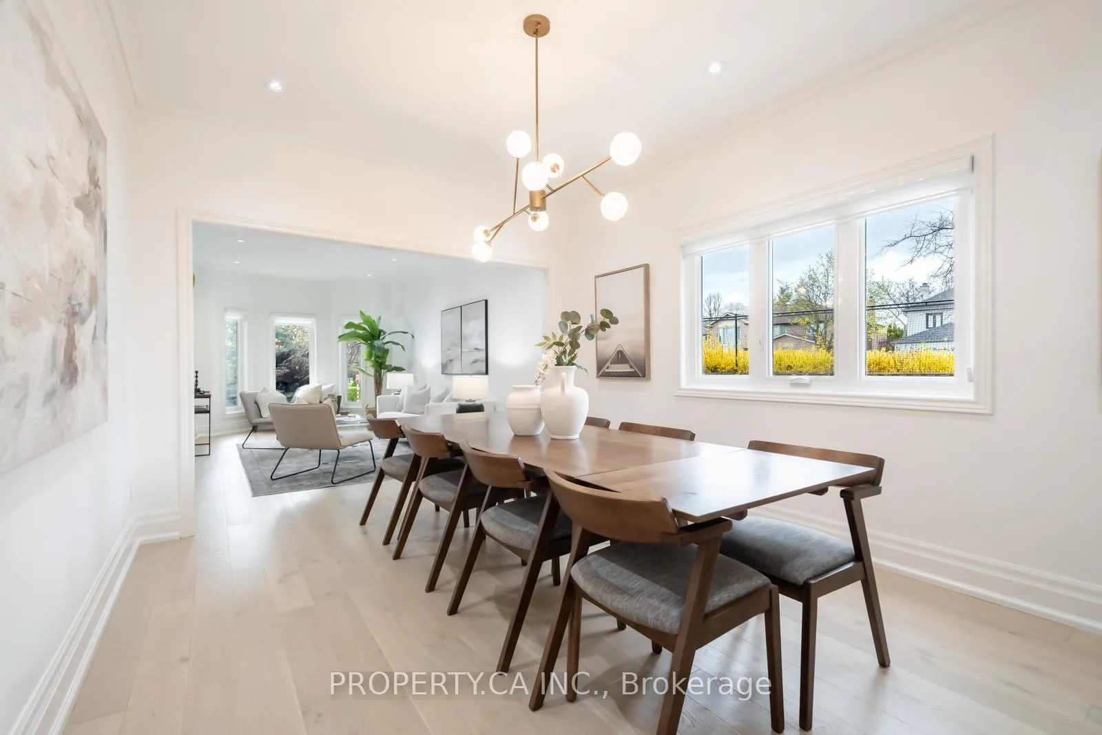 Photo 9 of 151 Concord Road, Vaughan, Beverley Glen — HOMEH