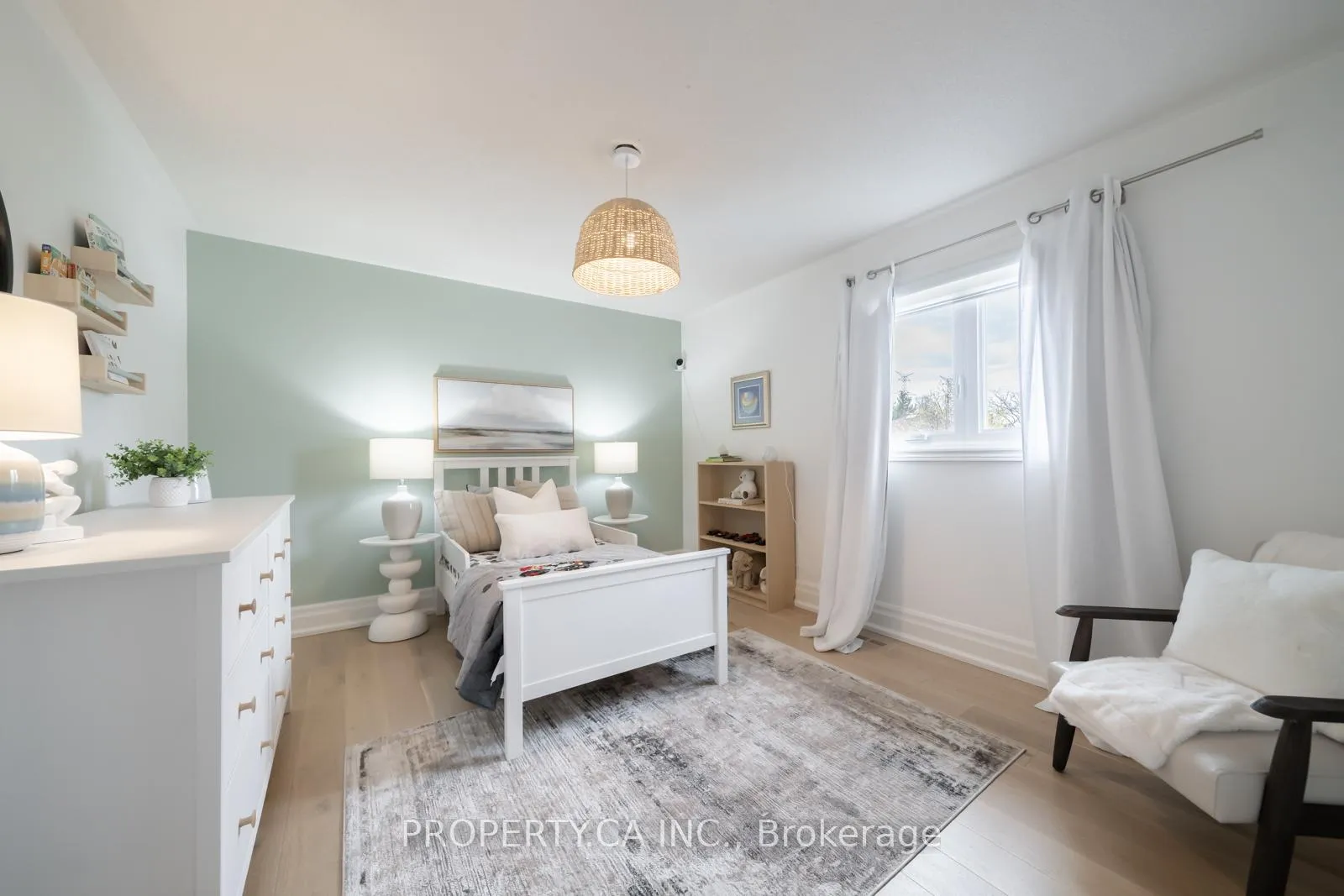 Photo 26 of 151 Concord Road, Vaughan, Beverley Glen — HOMEH