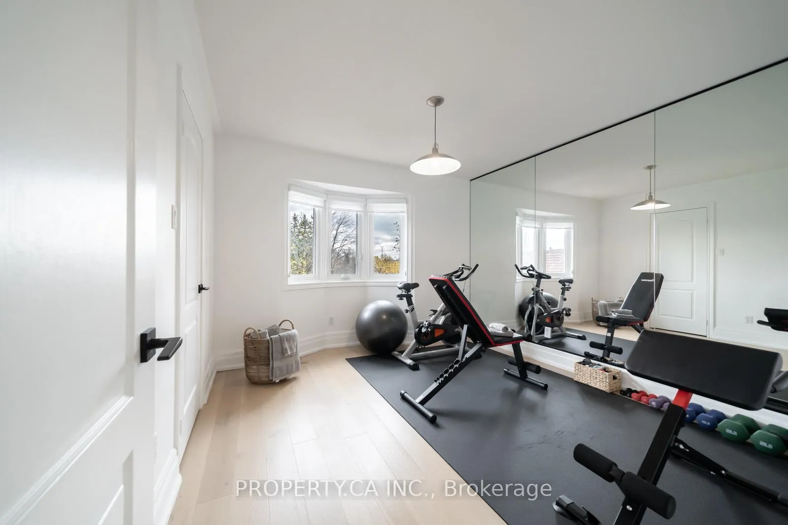 Photo 32 of 151 Concord Road, Vaughan, Beverley Glen — HOMEH