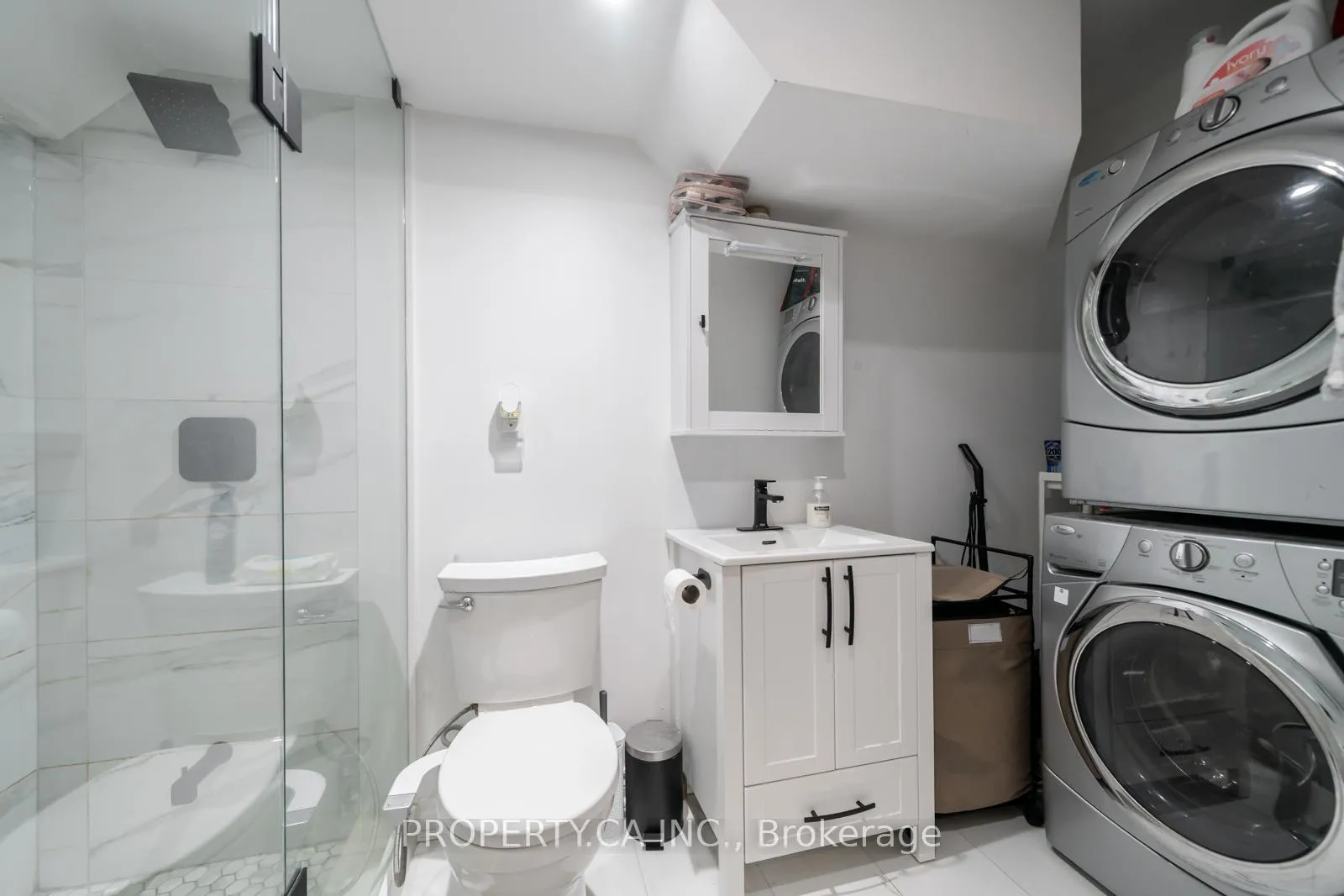 Photo 40 of 151 Concord Road, Vaughan, Beverley Glen — HOMEH