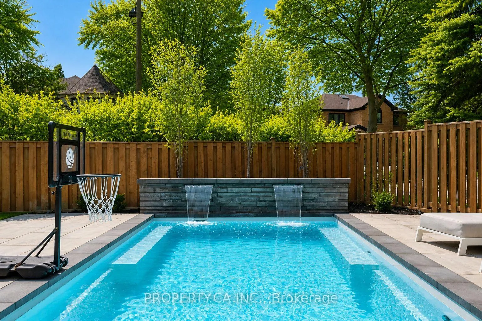 Photo 46 of 151 Concord Road, Vaughan, Beverley Glen — HOMEH