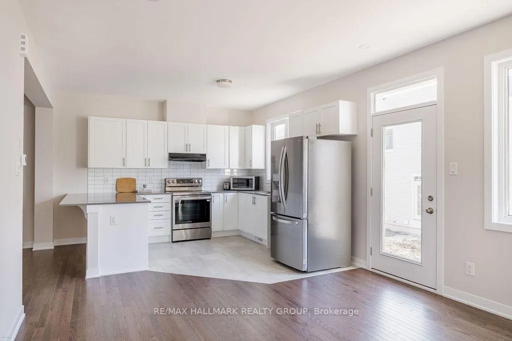Photo 14 of 12 Tenuto Lane, Ottawa, Mer Bleue/Bradley Estates/Anderson Park — HOMEH