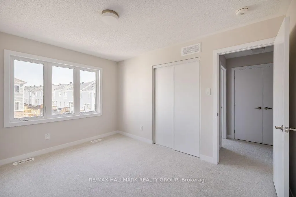 Photo 26 of 12 Tenuto Lane, Ottawa, Mer Bleue/Bradley Estates/Anderson Park — HOMEH