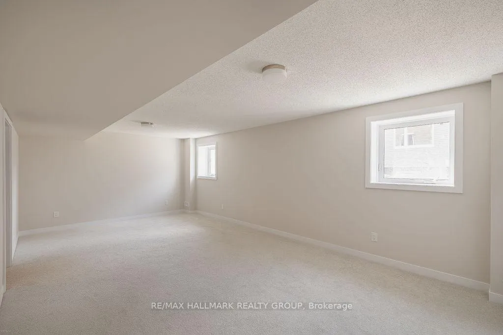 Photo 31 of 12 Tenuto Lane, Ottawa, Mer Bleue/Bradley Estates/Anderson Park — HOMEH