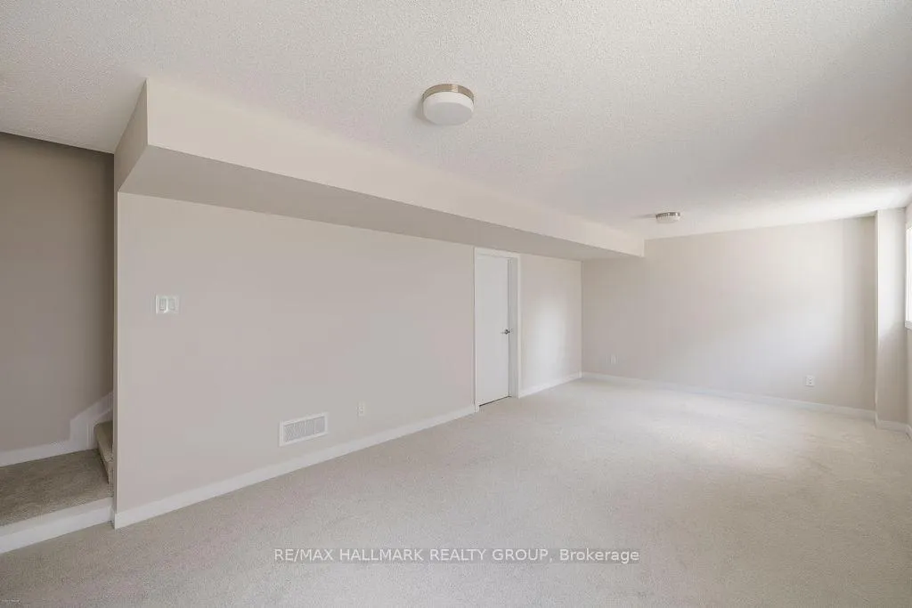 Photo 32 of 12 Tenuto Lane, Ottawa, Mer Bleue/Bradley Estates/Anderson Park — HOMEH